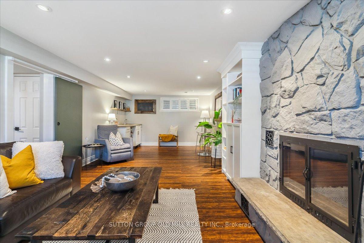 Photo 13 of 2A Elton Crescent, Etobicoke, Long Branch — HOMEH