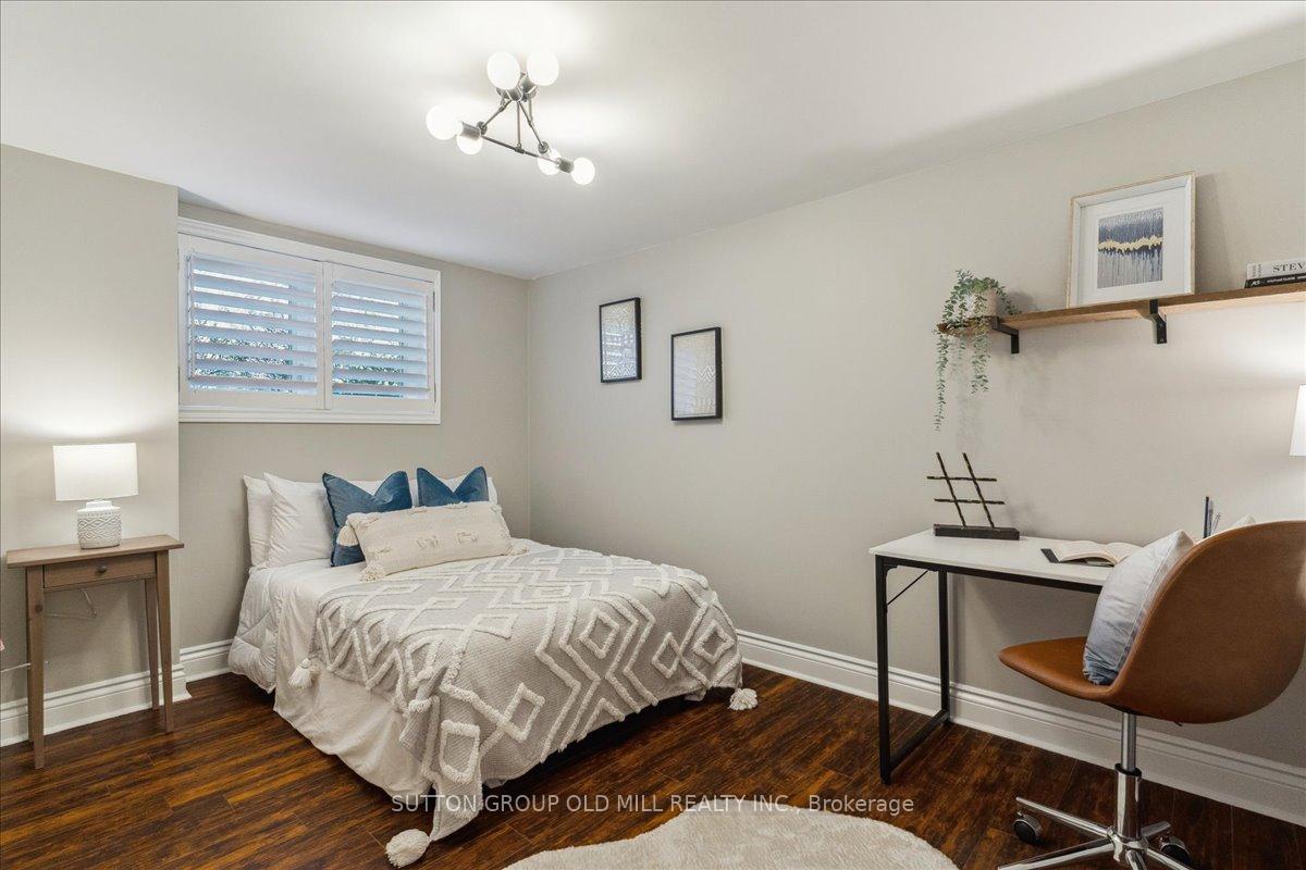 Photo 14 of 2A Elton Crescent, Etobicoke, Long Branch — HOMEH