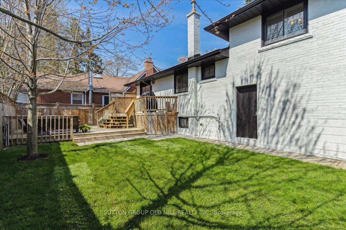 Photo 15 of 2A Elton Crescent, Etobicoke, Long Branch — HOMEH