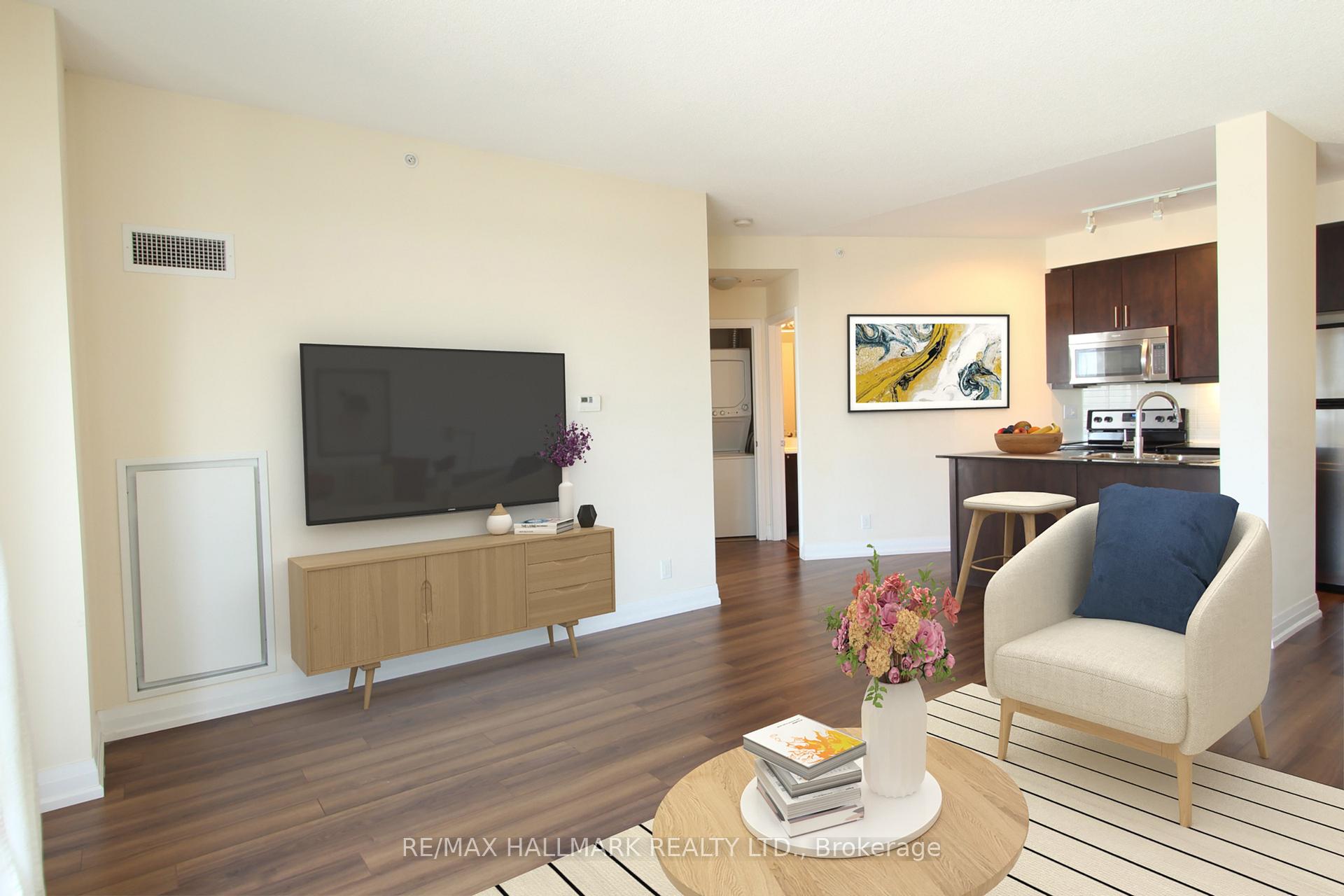 Photo 4 of Unit 704, 85 The Donway, North York, Banbury-Don Mills — HOMEH