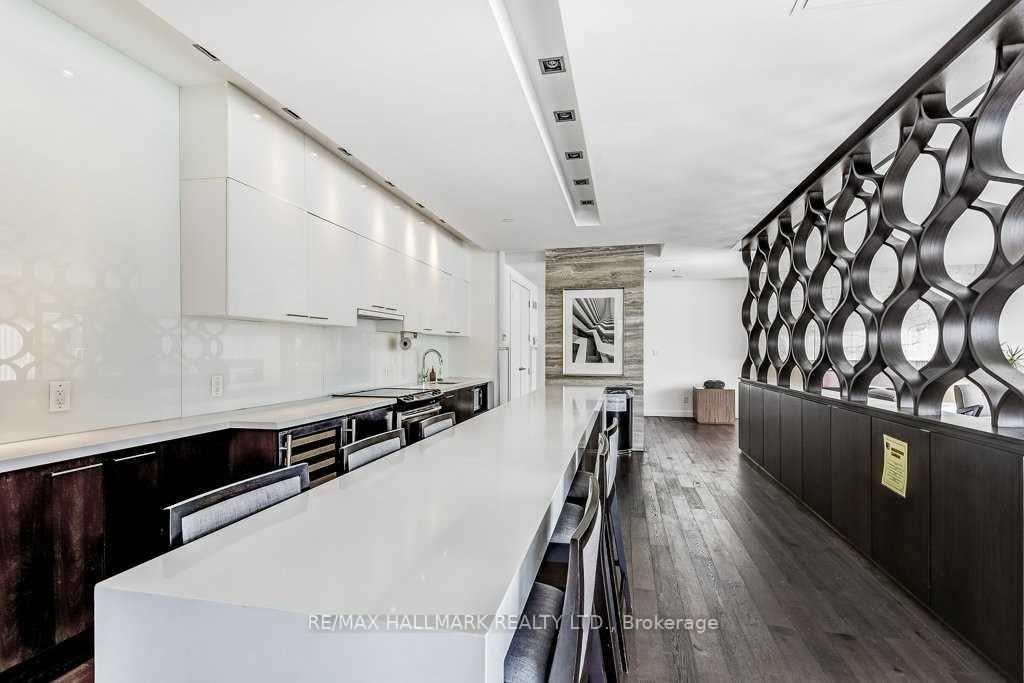 Photo 24 of Unit 704, 85 The Donway, North York, Banbury-Don Mills — HOMEH