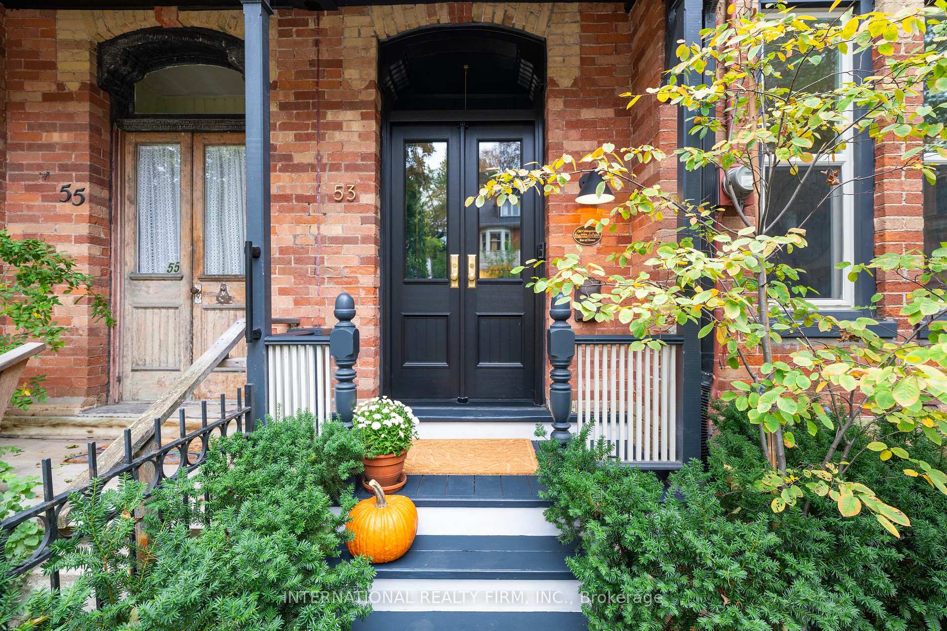 Photo 4 of 53 Spruce Street, Toronto, Cabbagetown-South St. James Town — HOMEH