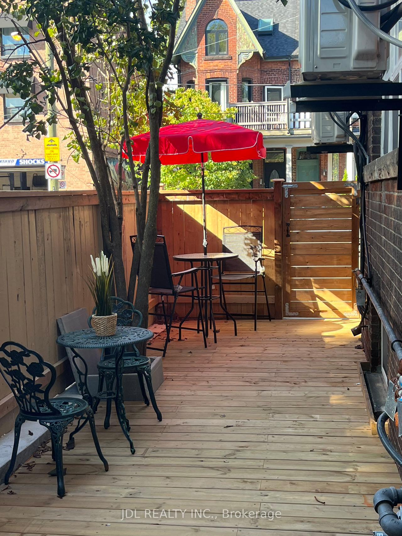 Photo 34 of 5 Sorauren Avenue, Toronto, Roncesvalles — HOMEH