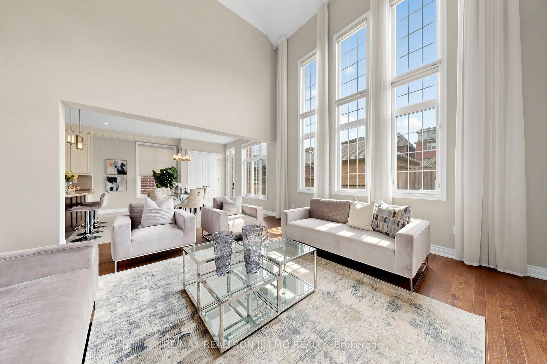 Photo 8 of 18 Tralee Court, Markham, Devil's Elbow — HOMEH