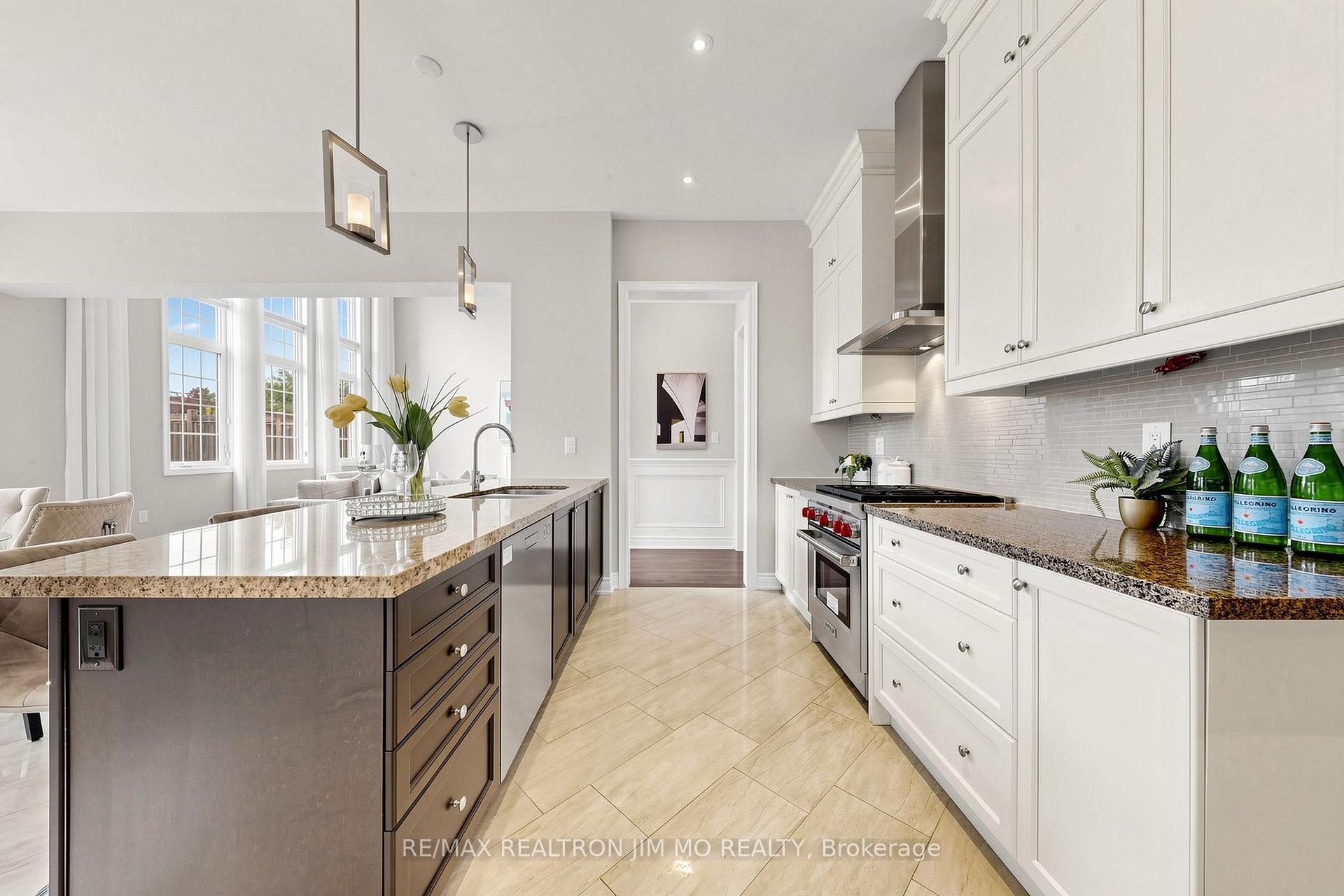 Photo 14 of 18 Tralee Court, Markham, Devil's Elbow — HOMEH
