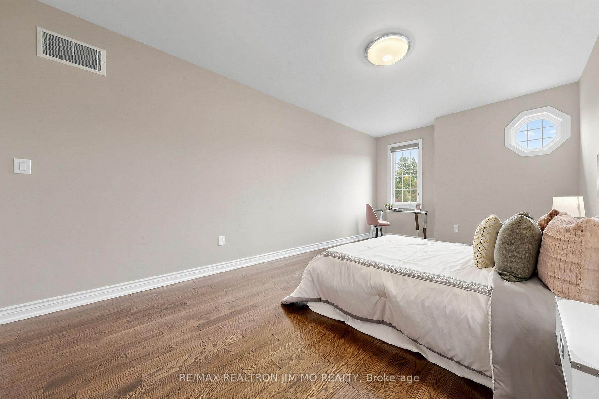 Photo 28 of 18 Tralee Court, Markham, Devil's Elbow — HOMEH