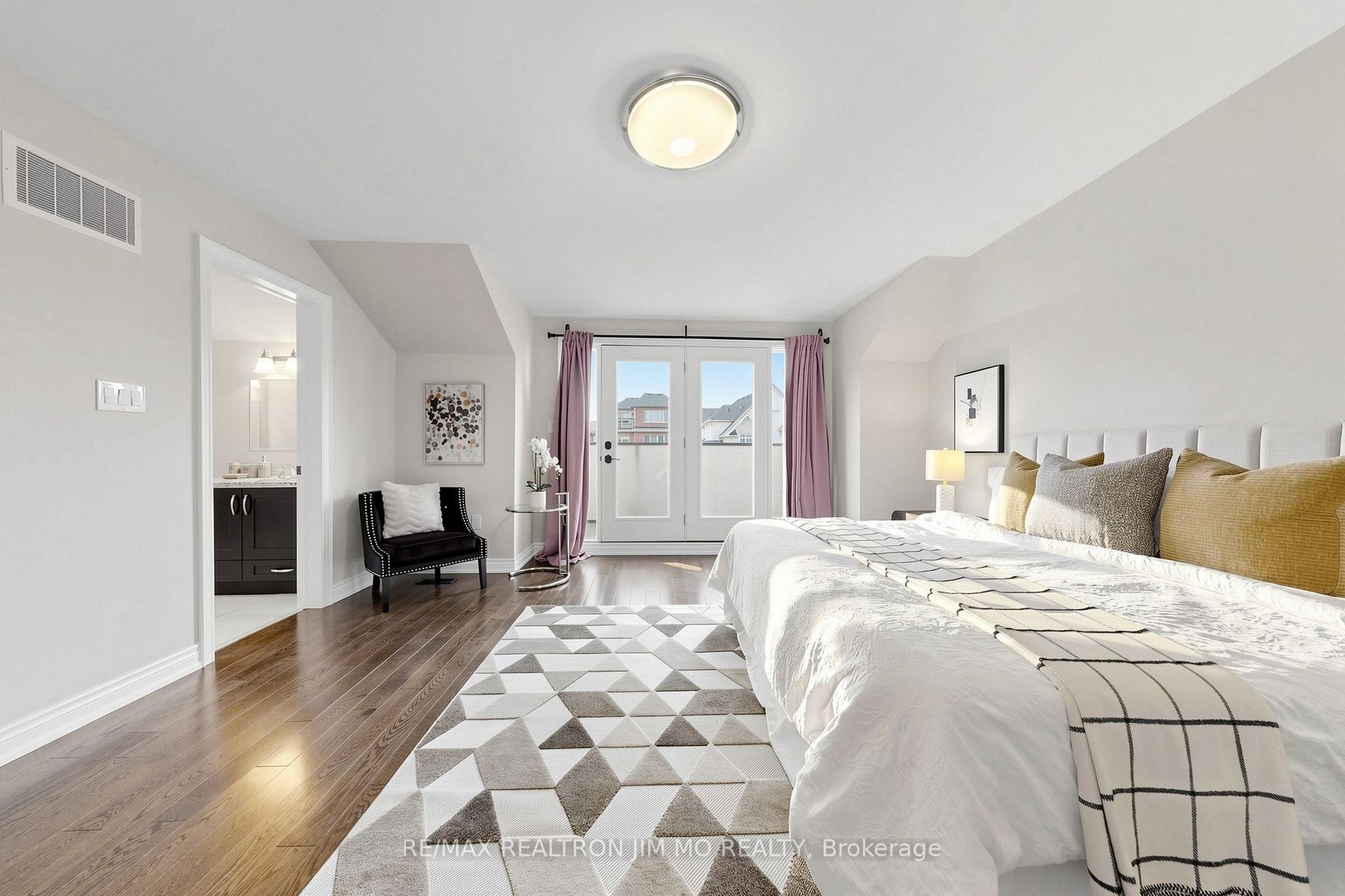 Photo 39 of 18 Tralee Court, Markham, Devil's Elbow — HOMEH