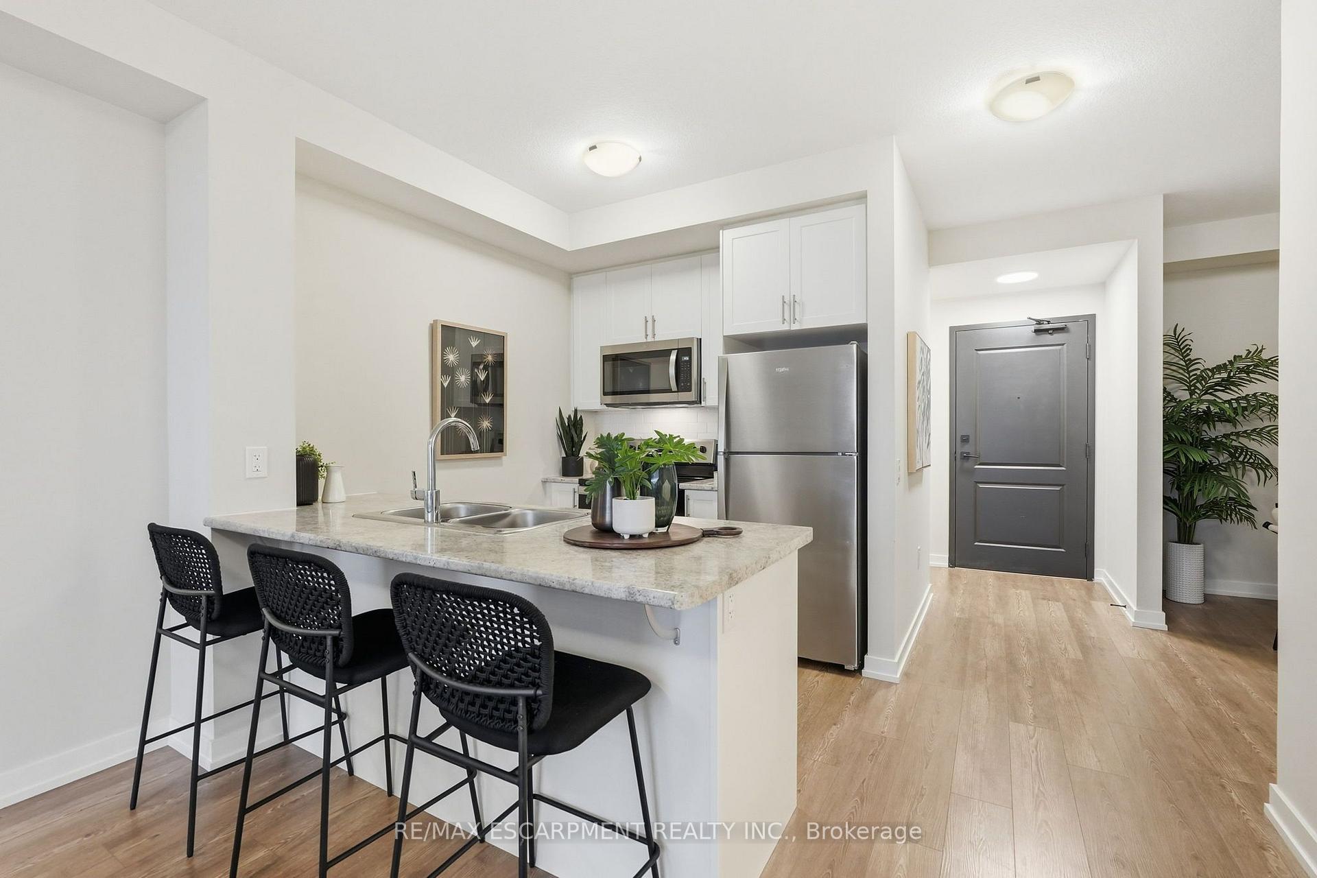 Photo 11 of Unit 416, 870 Queenston Road, Hamilton, Stoney Creek — HOMEH