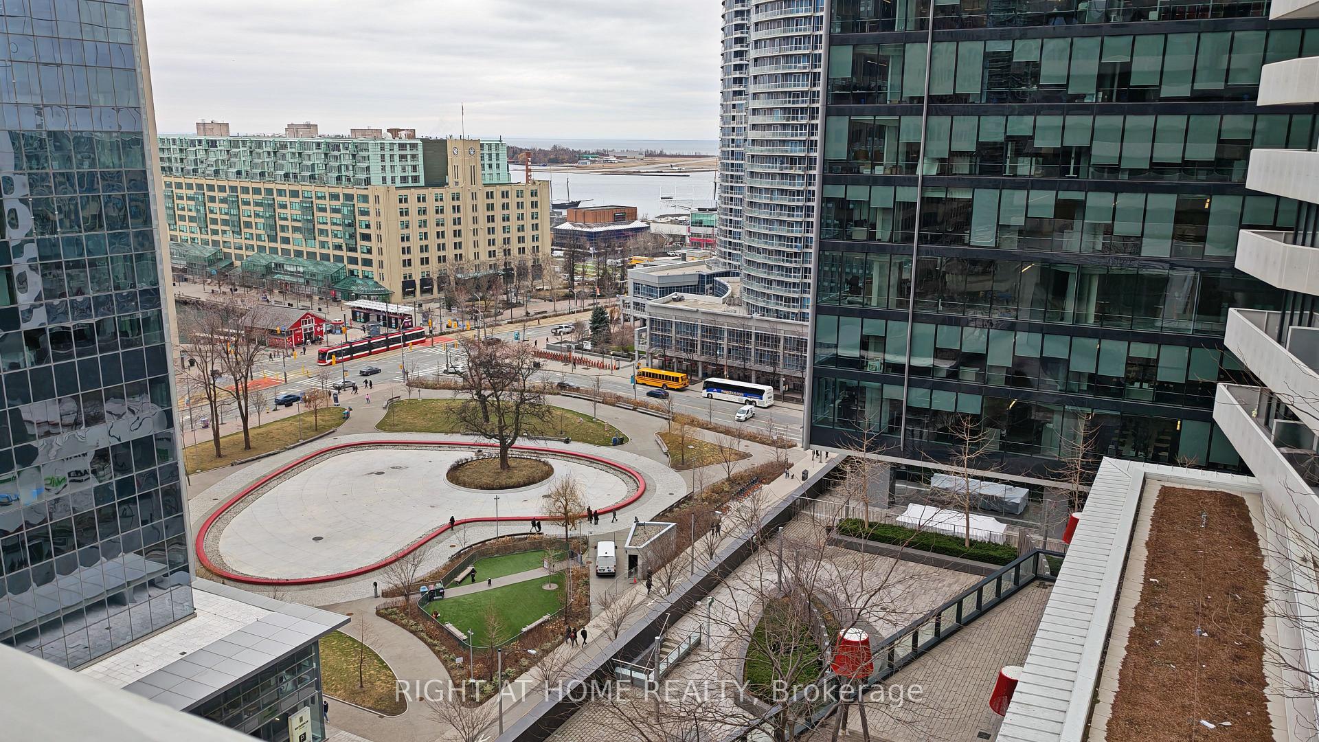 Photo of Unit 1401, 88 Harbour Street