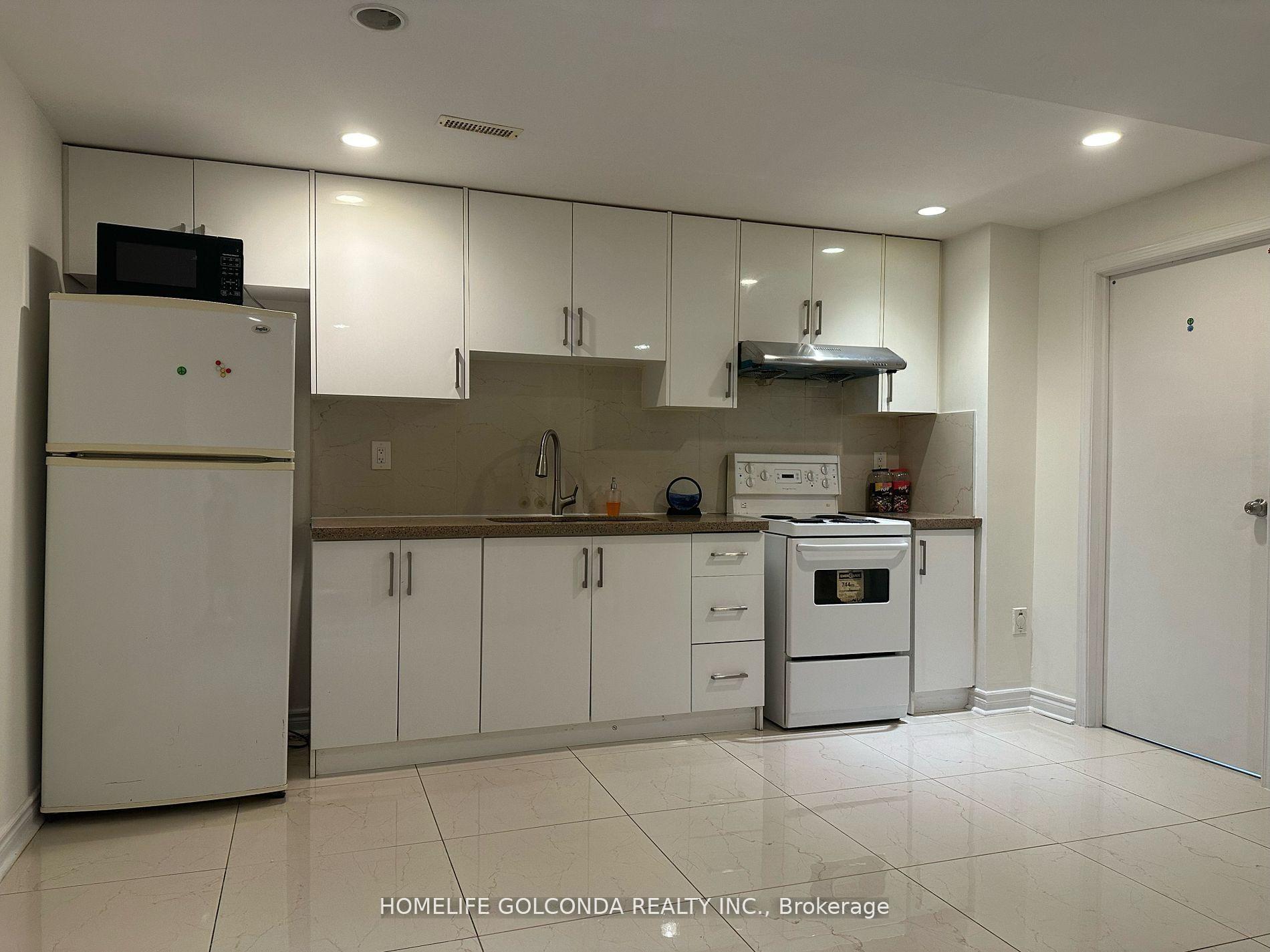 Photo 1 of 37 Halder Crescent, Markham, Milliken Mills East — HOMEH