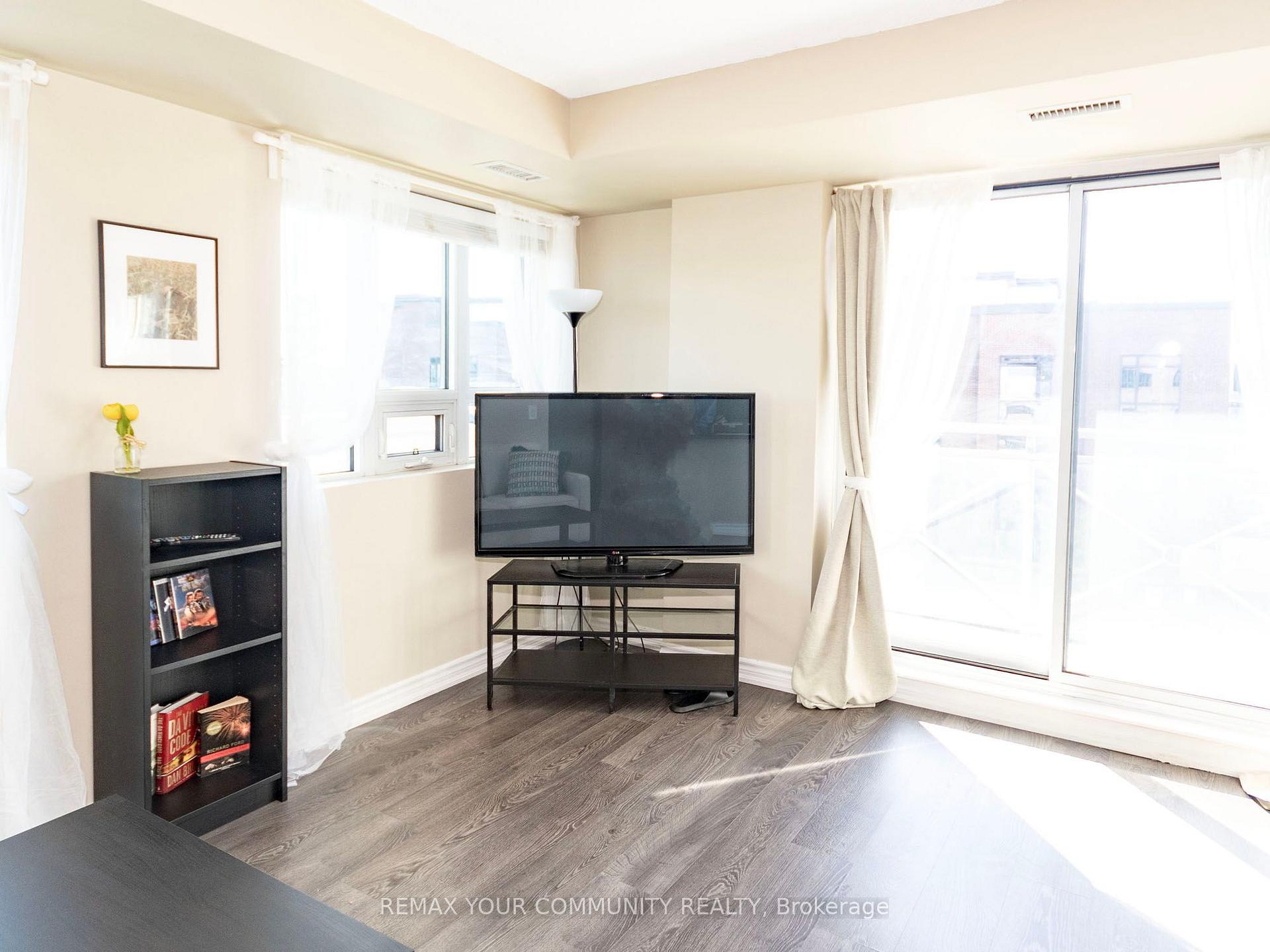 Photo 8 of Unit 311, 7730 Kipling Avenue, Vaughan, Vaughan Grove — HOMEH