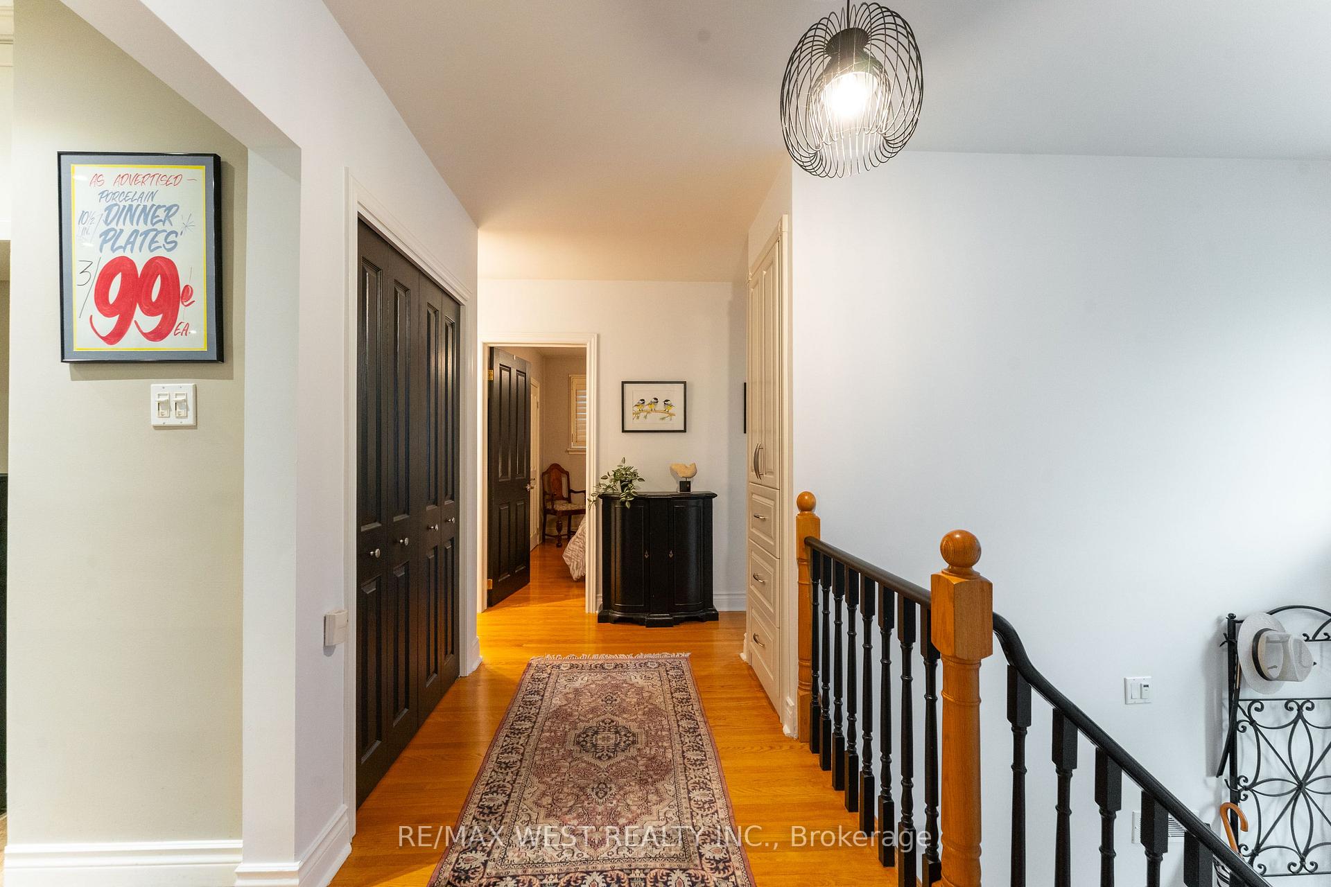 Photo 6 of 59 Landfair Crescent, Scarborough, Woburn — HOMEH