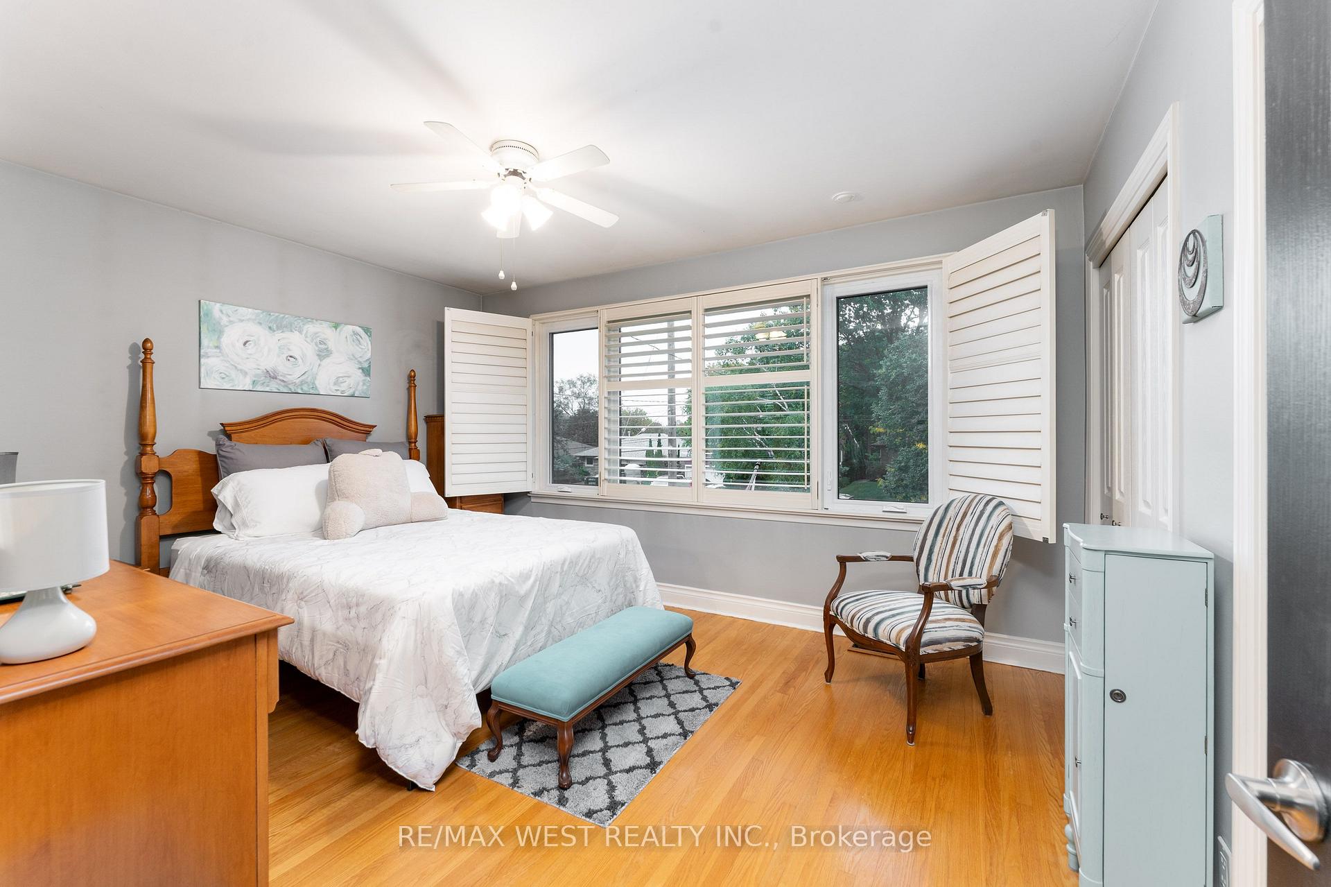 Photo 7 of 59 Landfair Crescent, Scarborough, Woburn — HOMEH