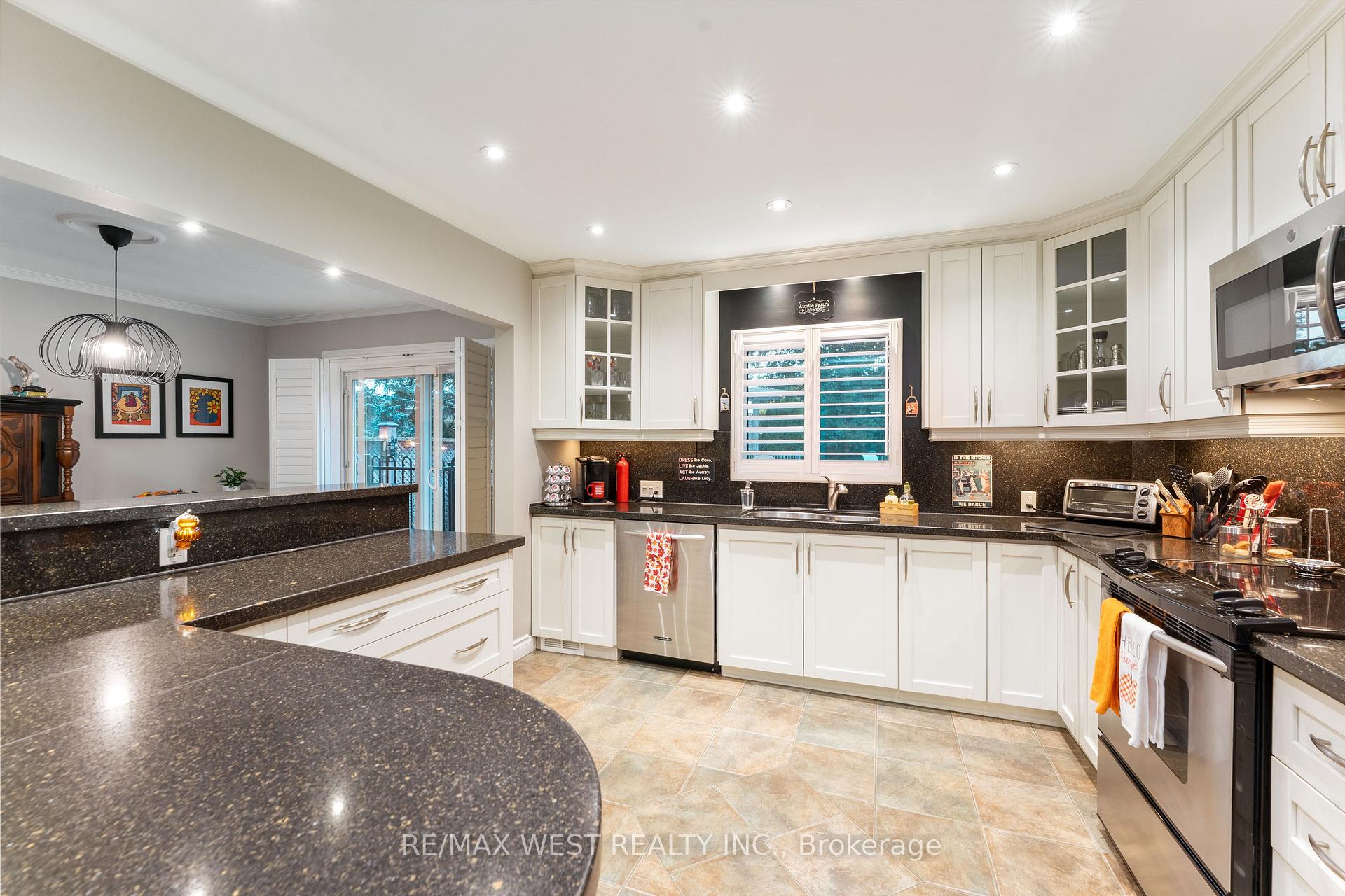 Photo 19 of 59 Landfair Crescent, Scarborough, Woburn — HOMEH