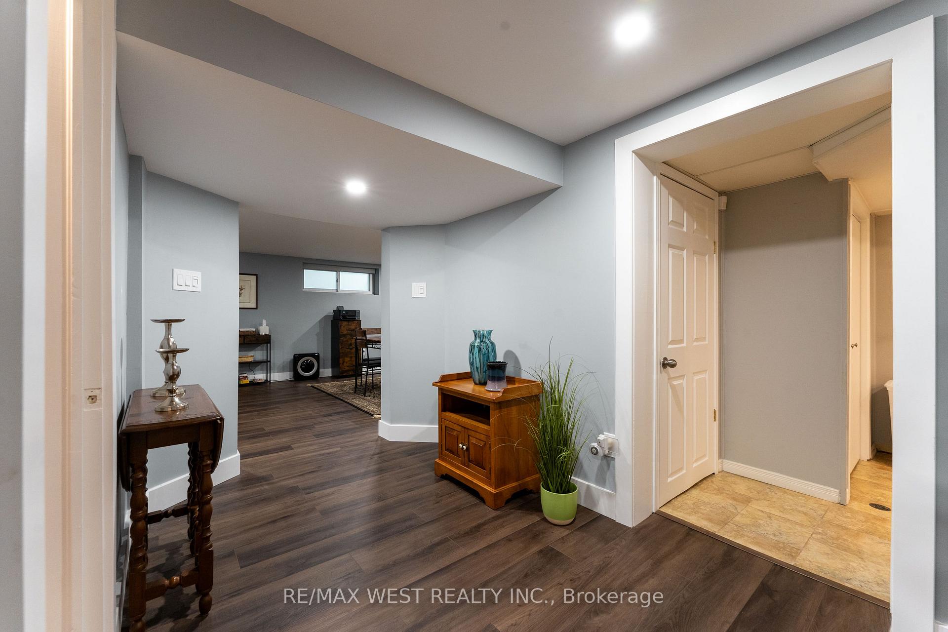 Photo 21 of 59 Landfair Crescent, Scarborough, Woburn — HOMEH