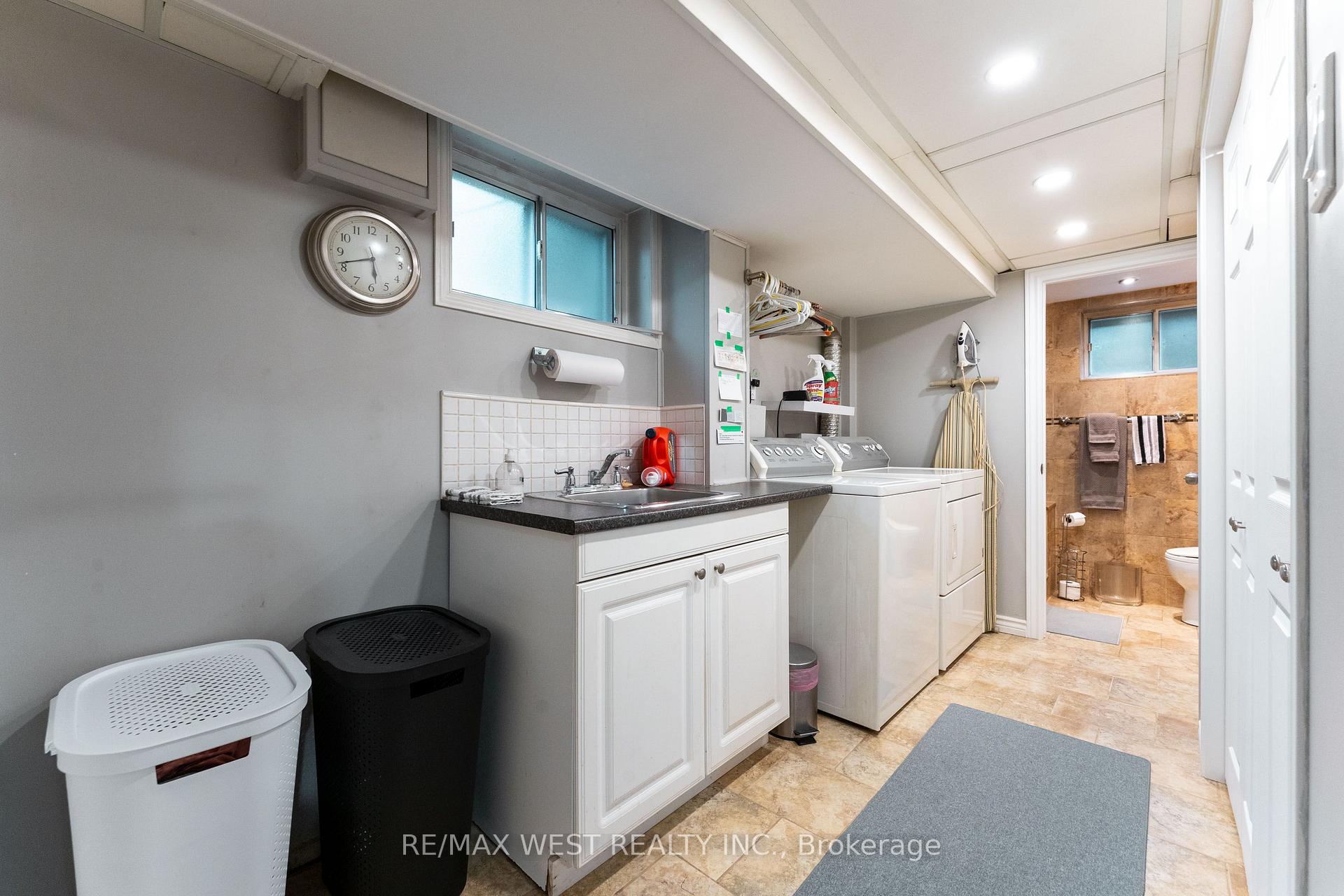 Photo 23 of 59 Landfair Crescent, Scarborough, Woburn — HOMEH