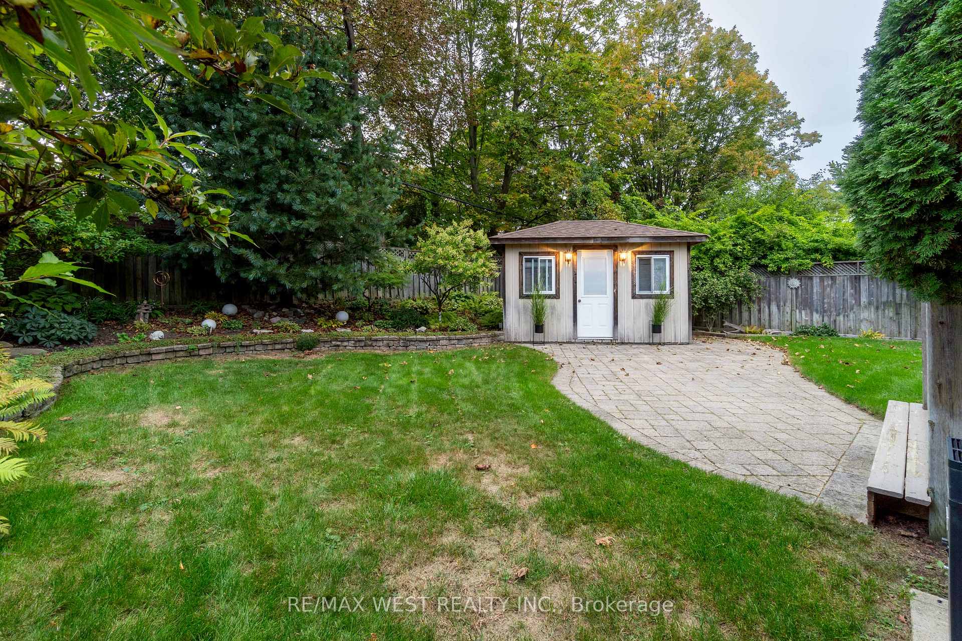 Photo 37 of 59 Landfair Crescent, Scarborough, Woburn — HOMEH