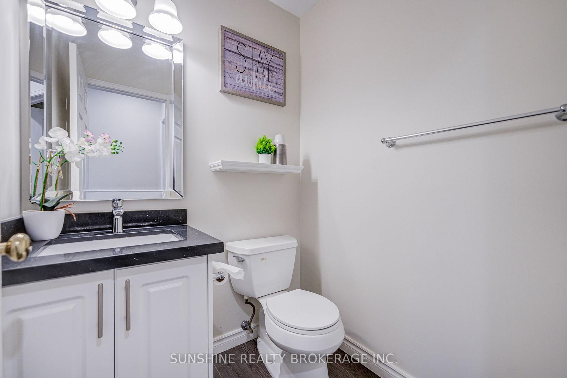 Photo 17 of 23 Parsborough Court, Scarborough, Rouge — HOMEH