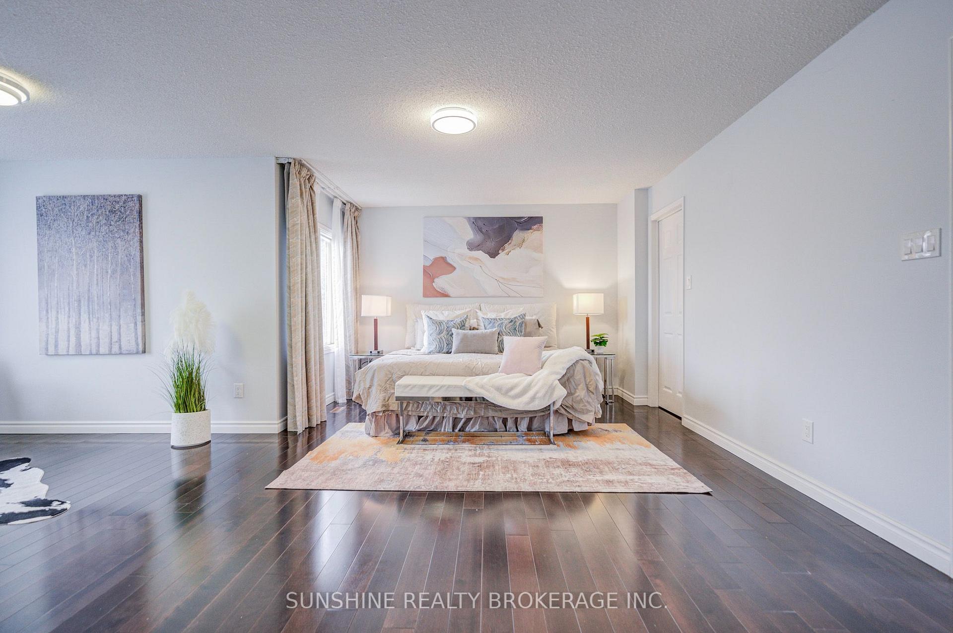 Photo 19 of 23 Parsborough Court, Scarborough, Rouge — HOMEH
