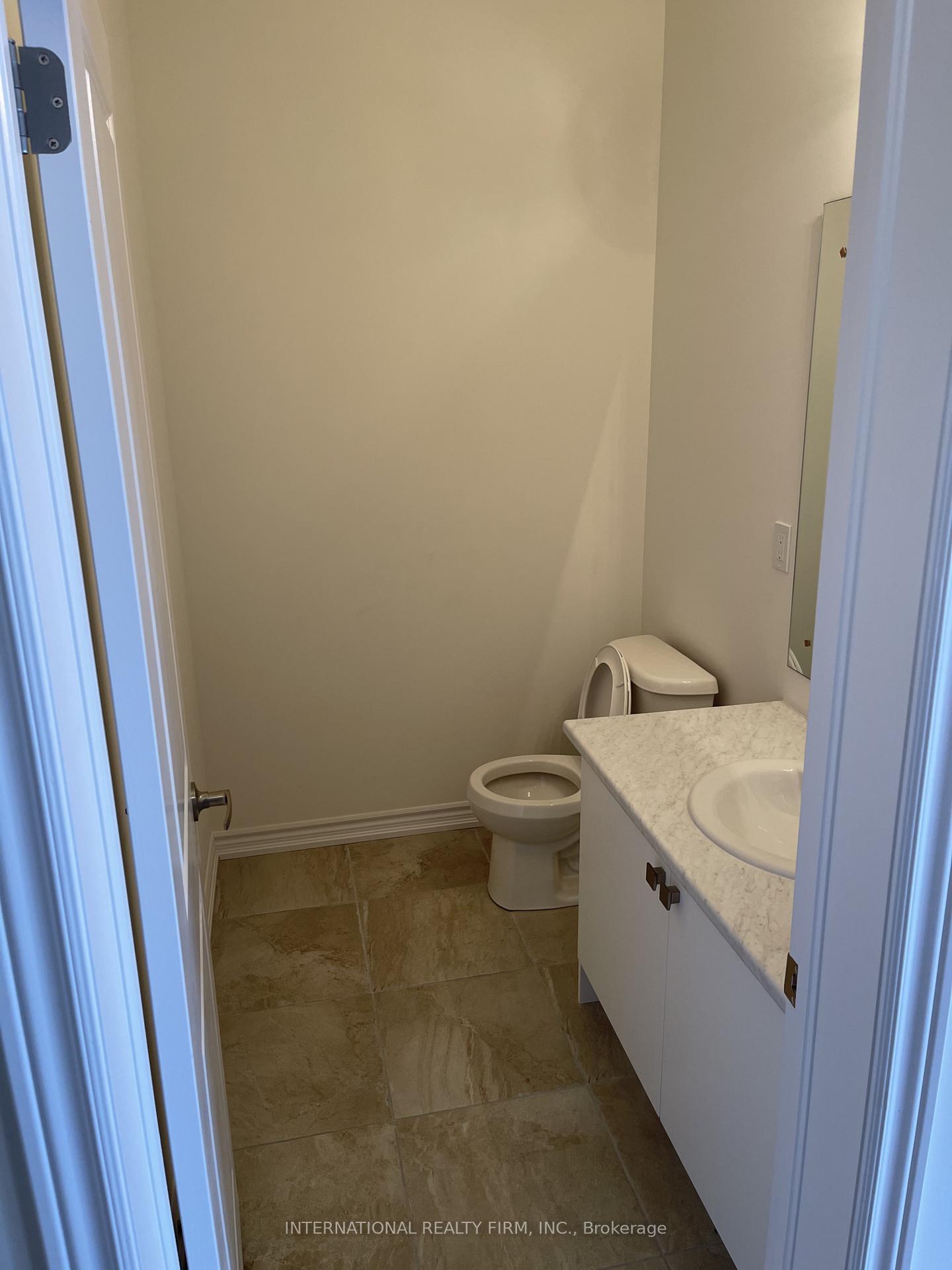 Photo 5 of 103 Nottingham Road, Barrie, Rural Barrie Southeast — HOMEH