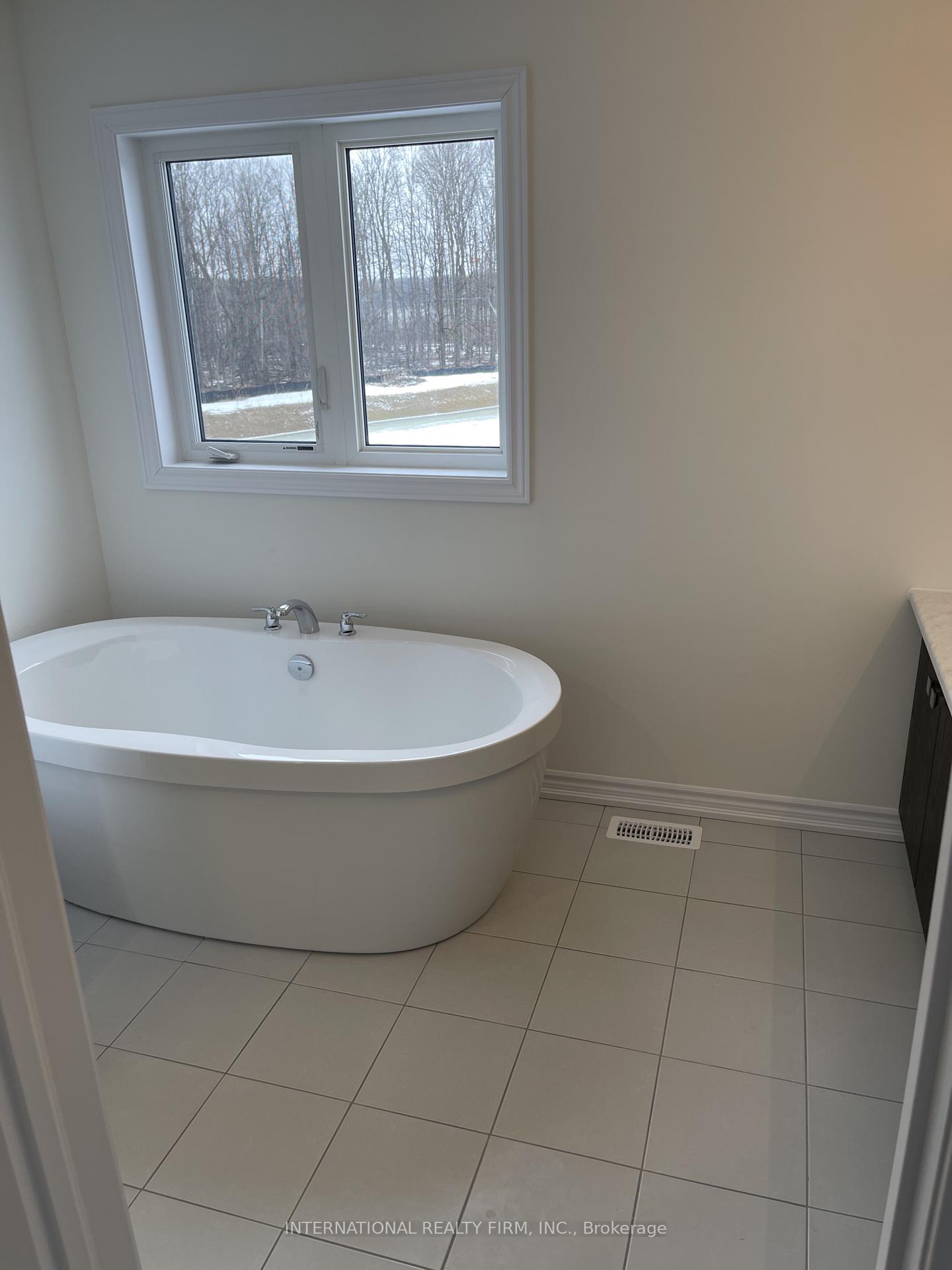 Photo 22 of 103 Nottingham Road, Barrie, Rural Barrie Southeast — HOMEH