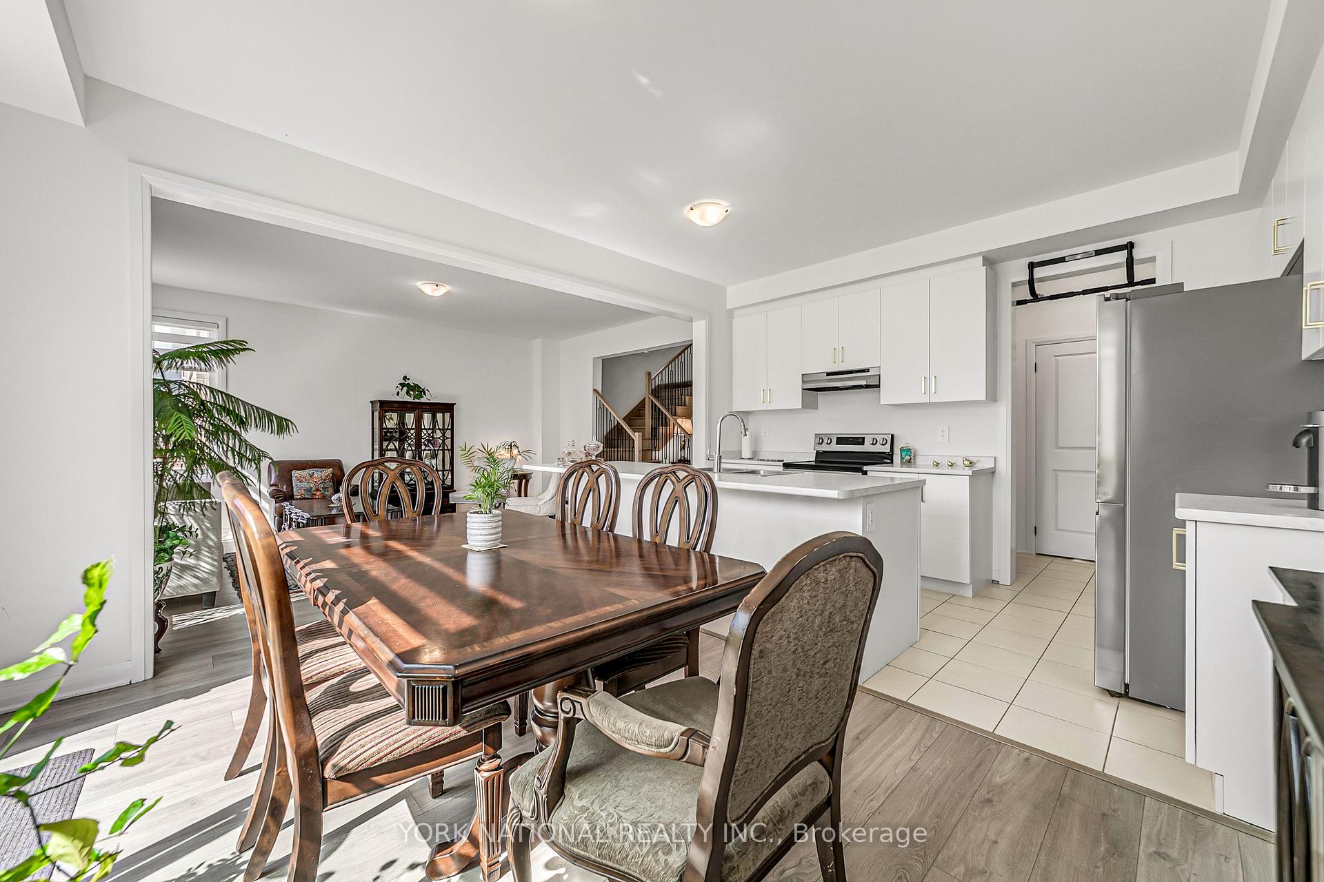 Photo 16 of 32 Copperhill Heights E, Barrie, Rural Barrie Southeast — HOMEH