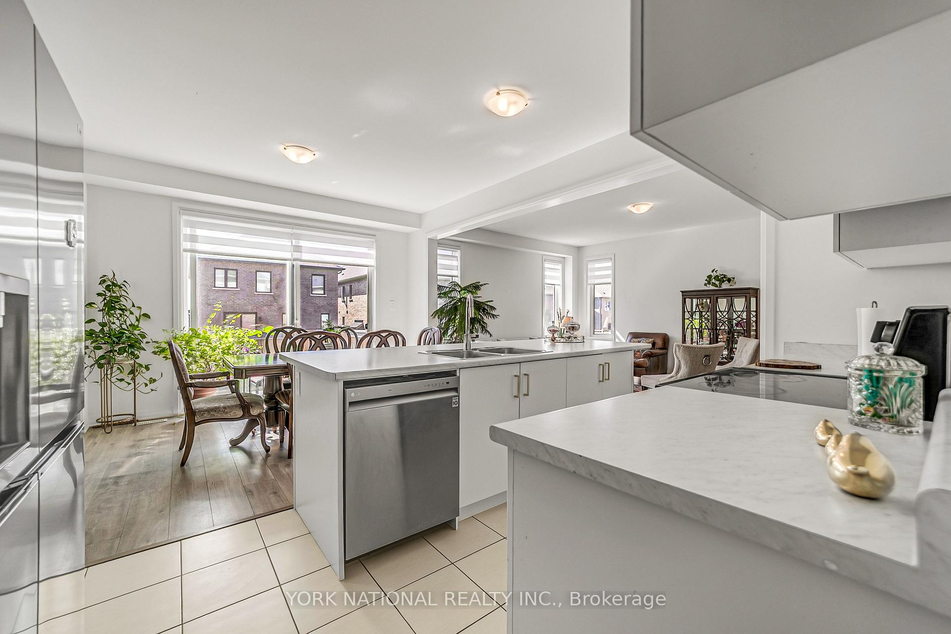 Photo 18 of 32 Copperhill Heights E, Barrie, Rural Barrie Southeast — HOMEH