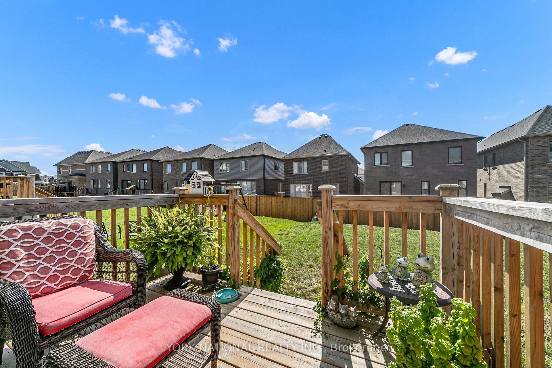 Photo 20 of 32 Copperhill Heights E, Barrie, Rural Barrie Southeast — HOMEH