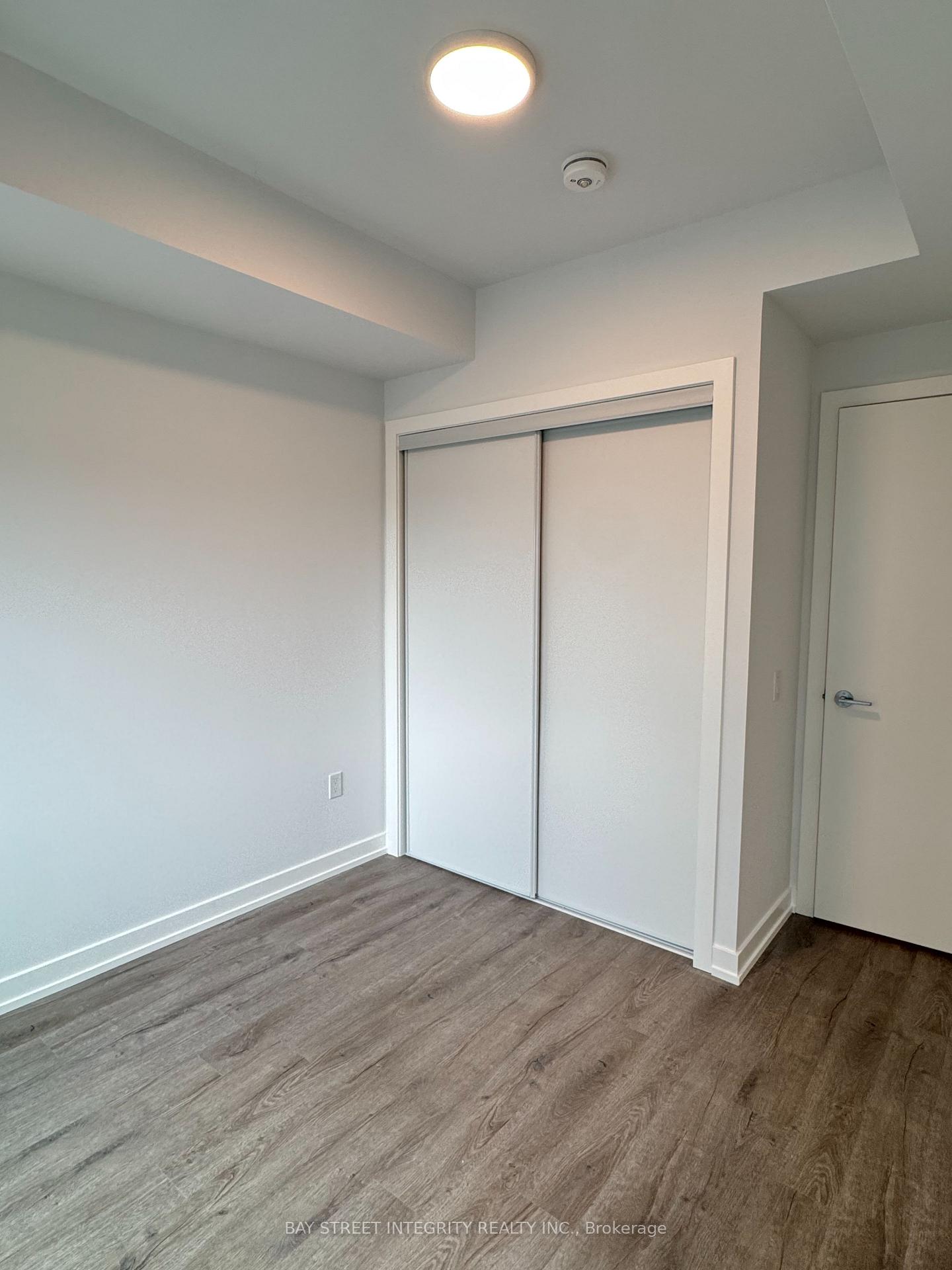 Photo 4 of Unit 2106, 5 Meadowdale Road, Vaughan, Vaughan Corporate Centre — HOMEH