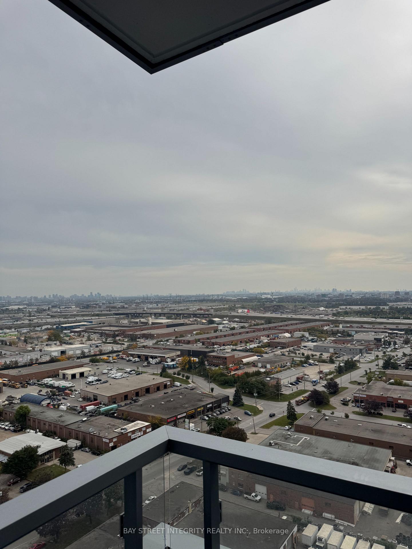 Photo 9 of Unit 2106, 5 Meadowdale Road, Vaughan, Vaughan Corporate Centre — HOMEH