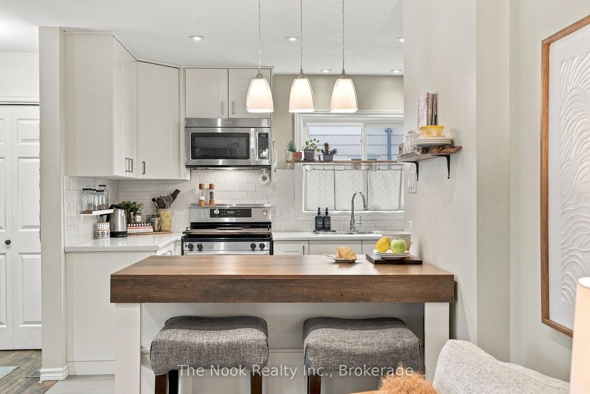 Photo 10 of 120 Admiral Road, Ajax, South East — HOMEH