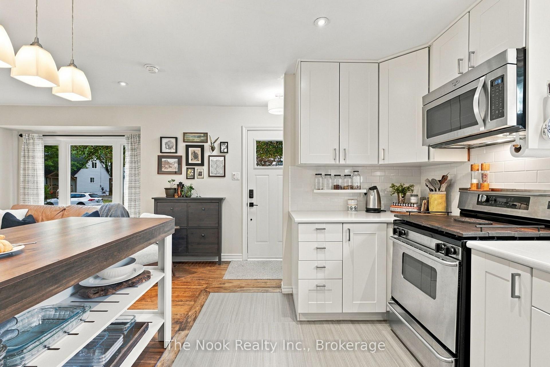 Photo 11 of 120 Admiral Road, Ajax, South East — HOMEH