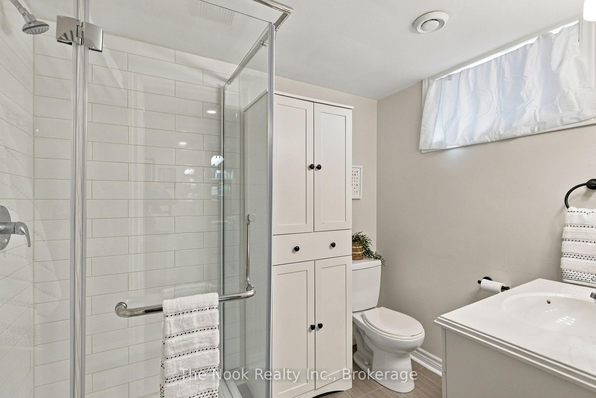 Photo 37 of 120 Admiral Road, Ajax, South East — HOMEH