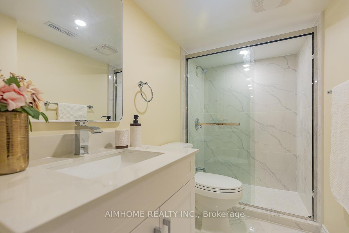 Photo 37 of 246 Thomas Phillips Drive, Aurora, Rural Aurora — HOMEH