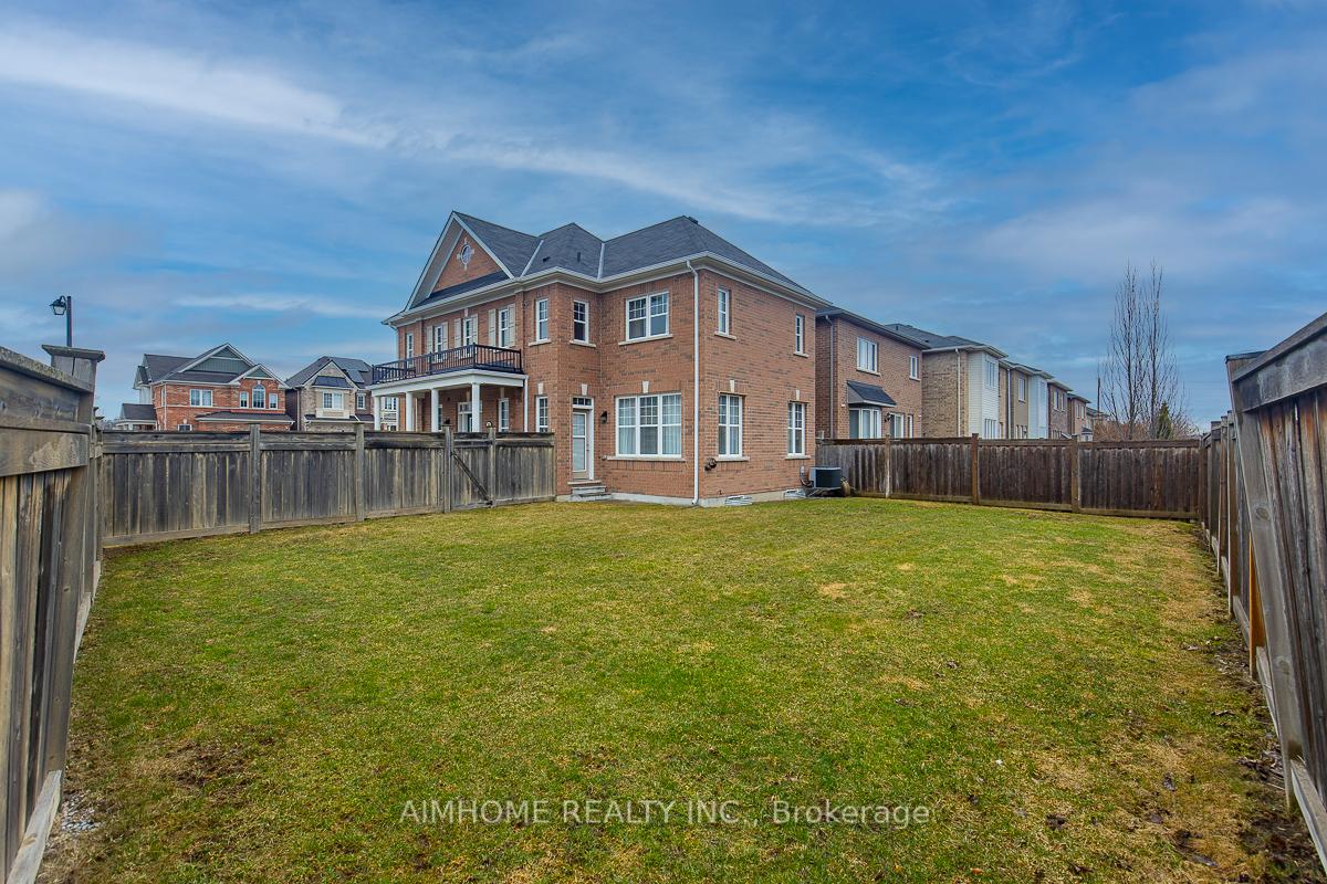 Photo 39 of 246 Thomas Phillips Drive, Aurora, Rural Aurora — HOMEH