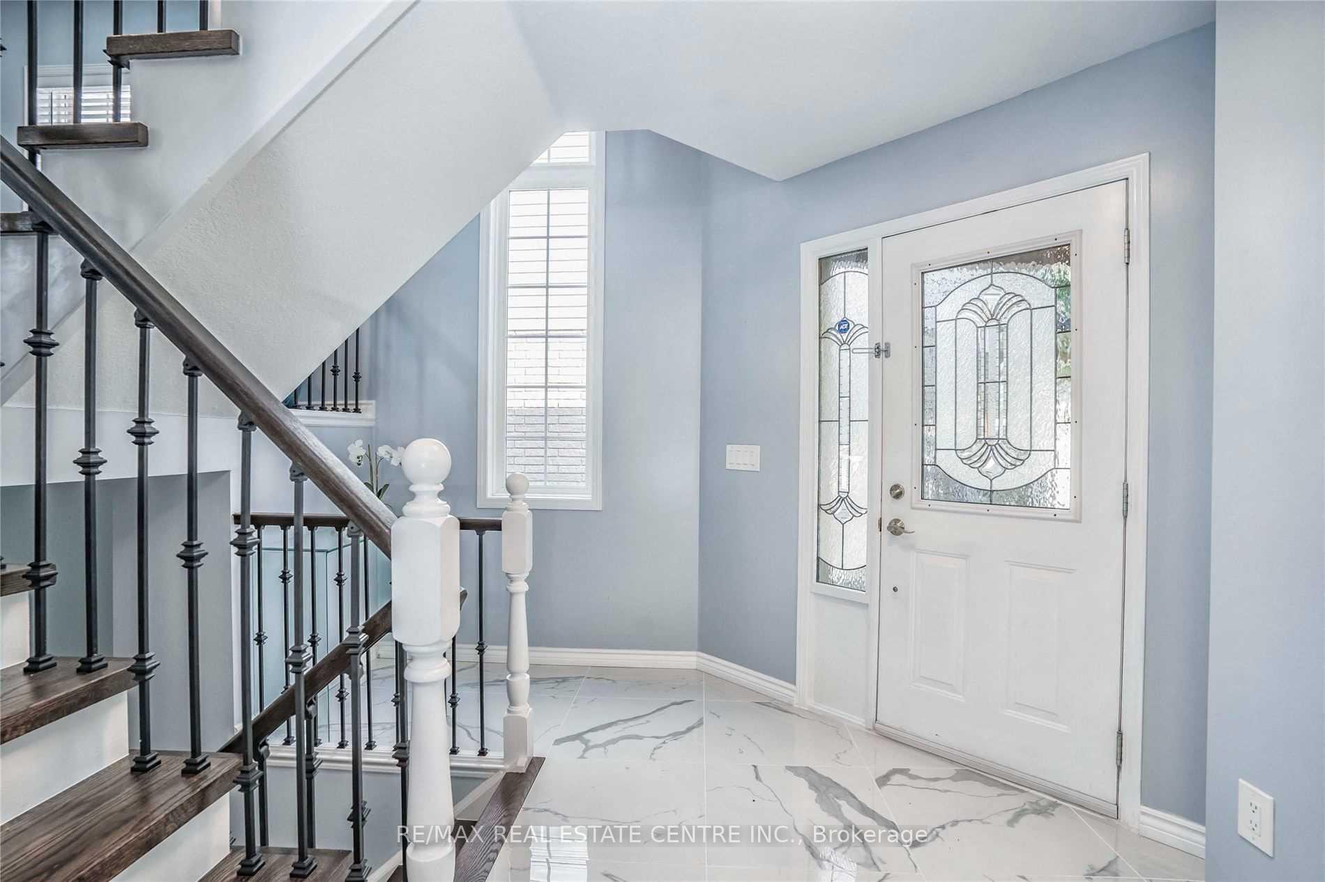 Photo 4 of 59 Porter Drive, Guelph, Pineridge/Westminster Woods — HOMEH