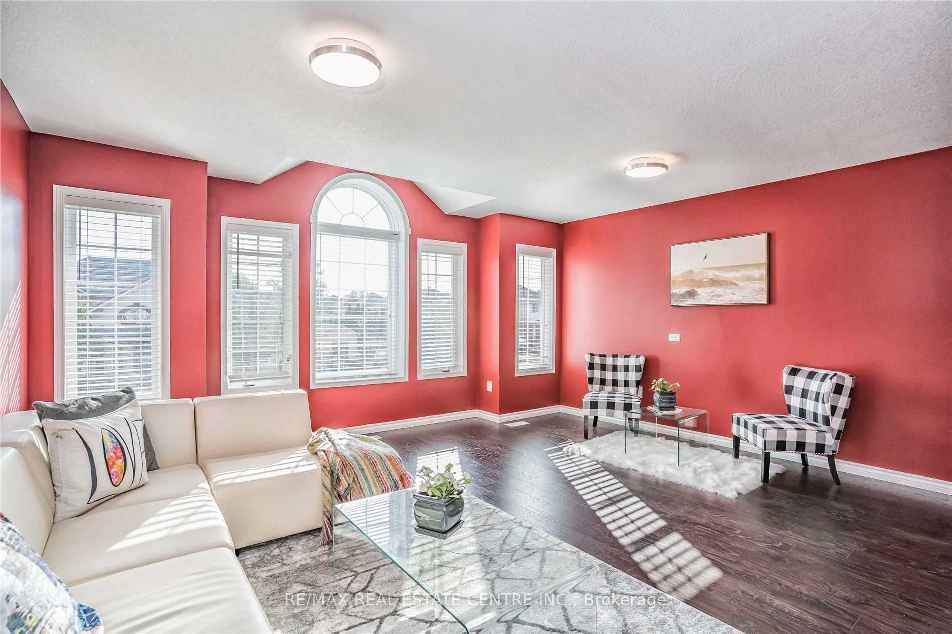 Photo 12 of 59 Porter Drive, Guelph, Pineridge/Westminster Woods — HOMEH