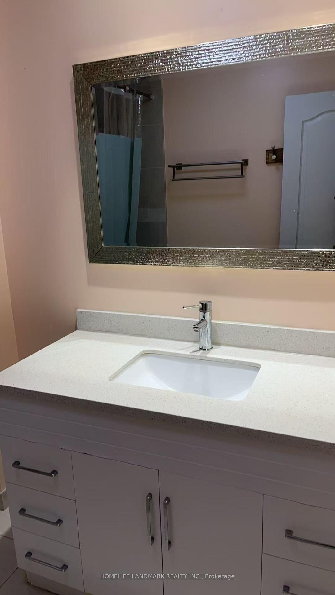 Photo 3 of Unit Main Floor, 379 Apache Trail, North York, Pleasant View — HOMEH