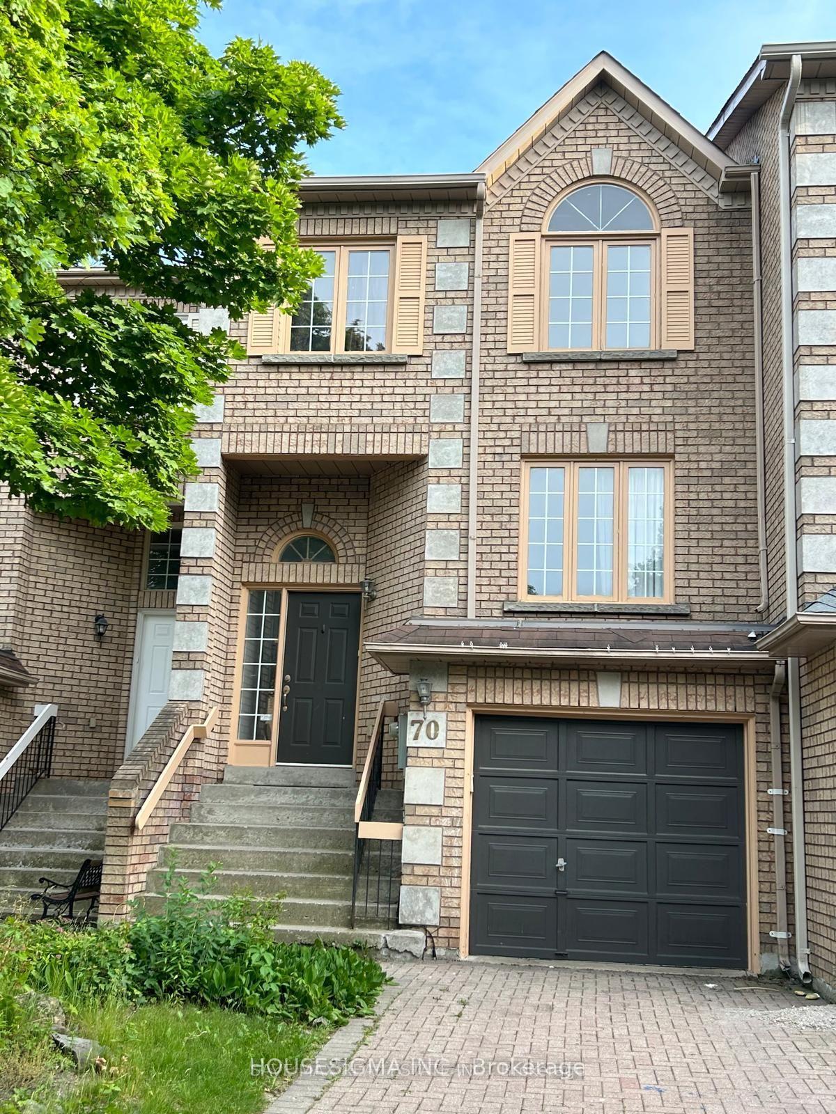 Photo 1 of 70 Royal Manor Crescent, Richmond Hill, Doncrest — HOMEH