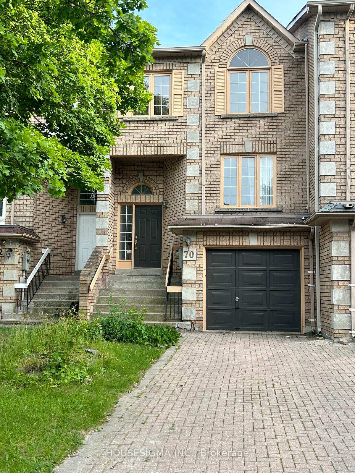 Photo 4 of 70 Royal Manor Crescent, Richmond Hill, Doncrest — HOMEH