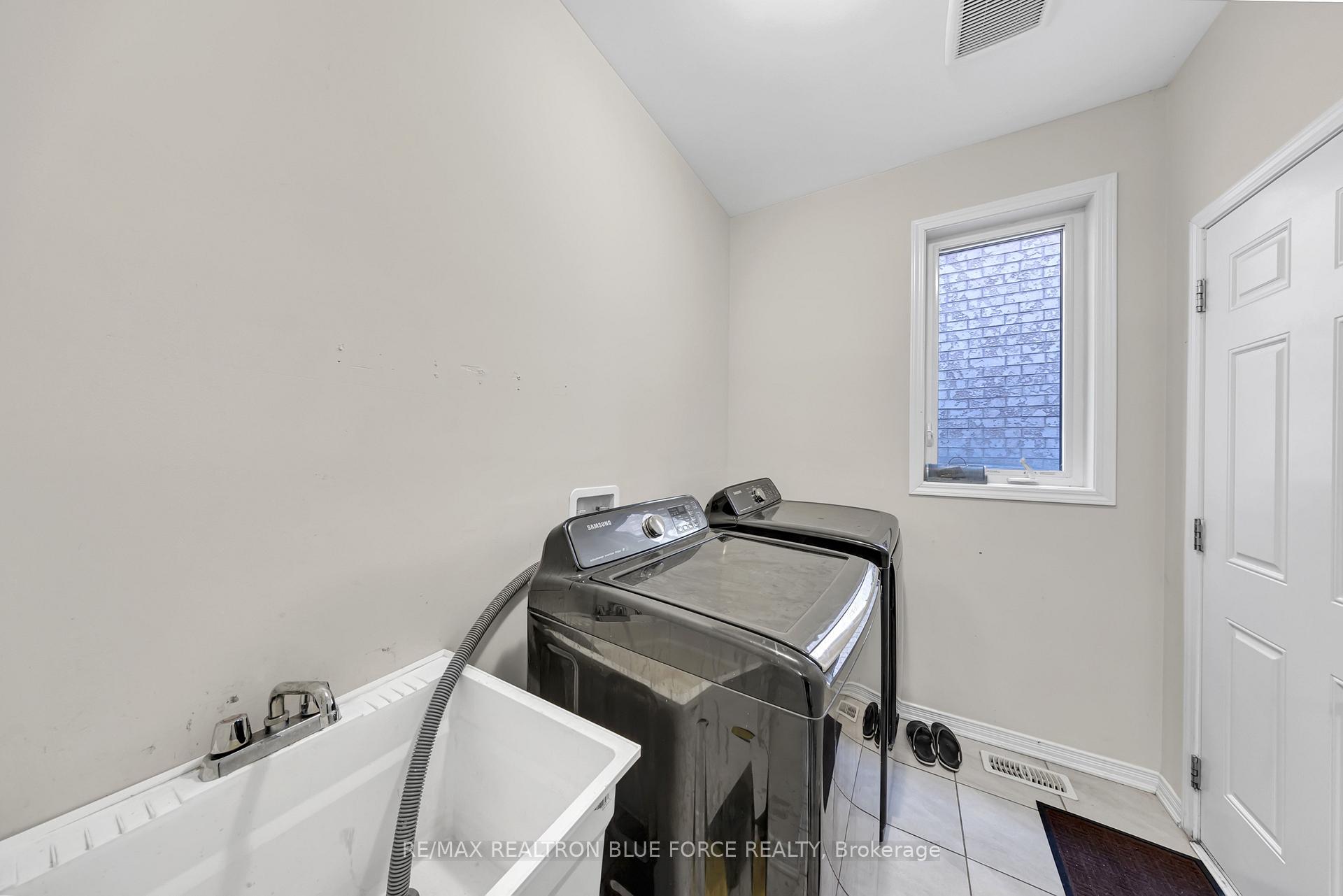 Photo 16 of 43 July Avenue, Hamilton, Stoney Creek Mountain — HOMEH