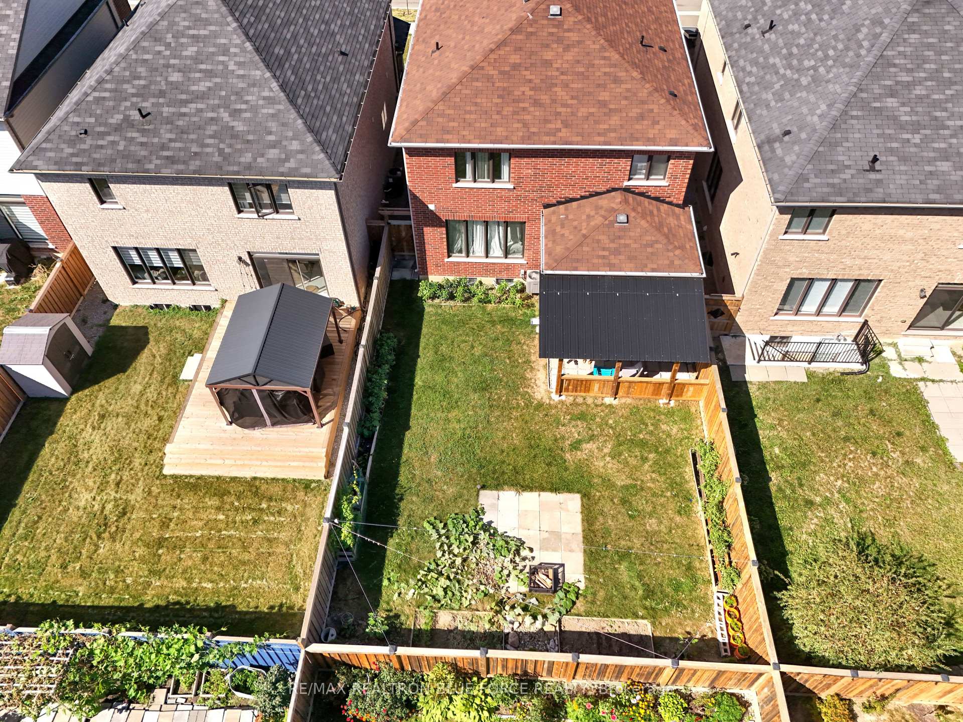 Photo 34 of 43 July Avenue, Hamilton, Stoney Creek Mountain — HOMEH