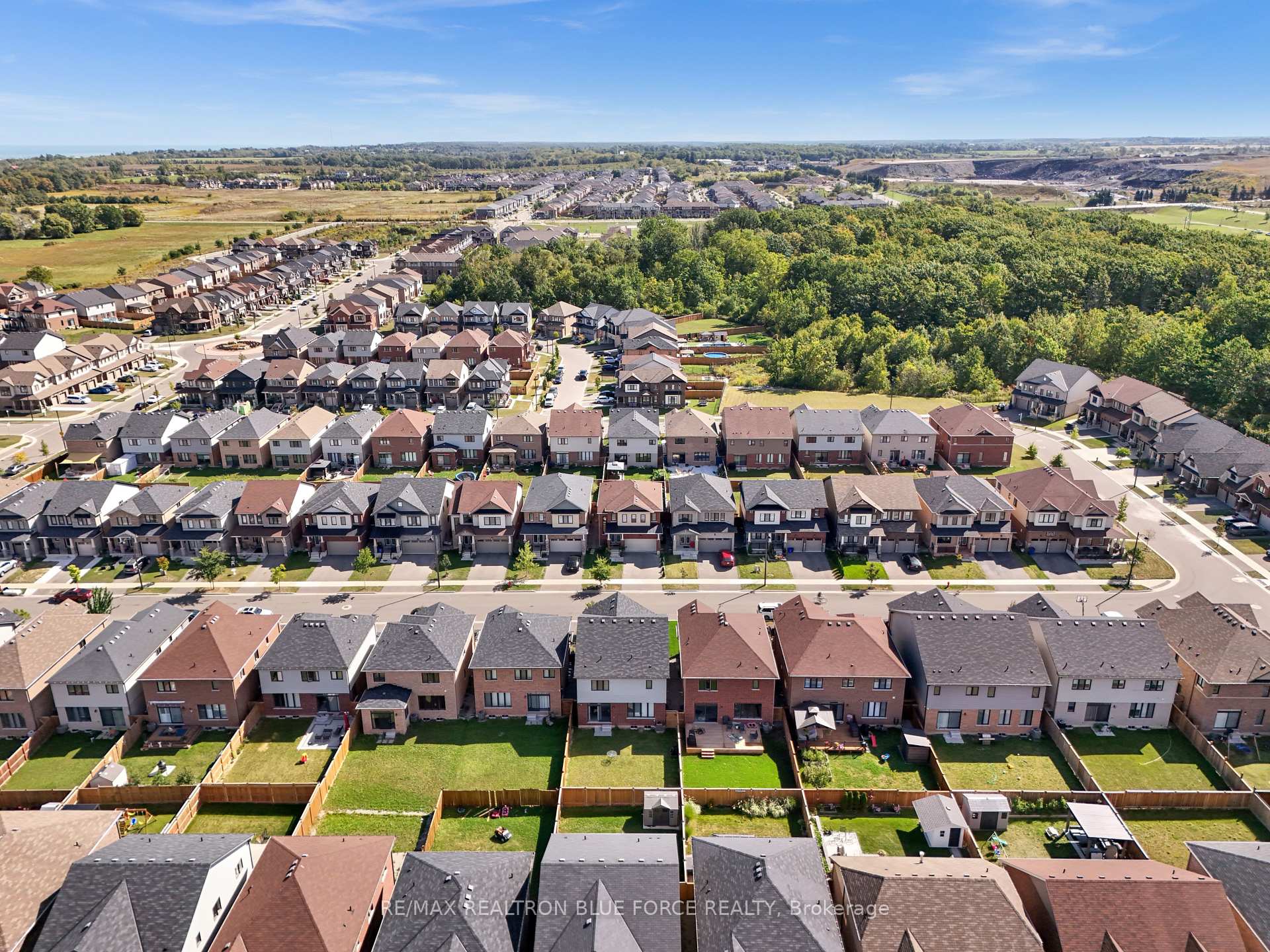 Photo 41 of 43 July Avenue, Hamilton, Stoney Creek Mountain — HOMEH