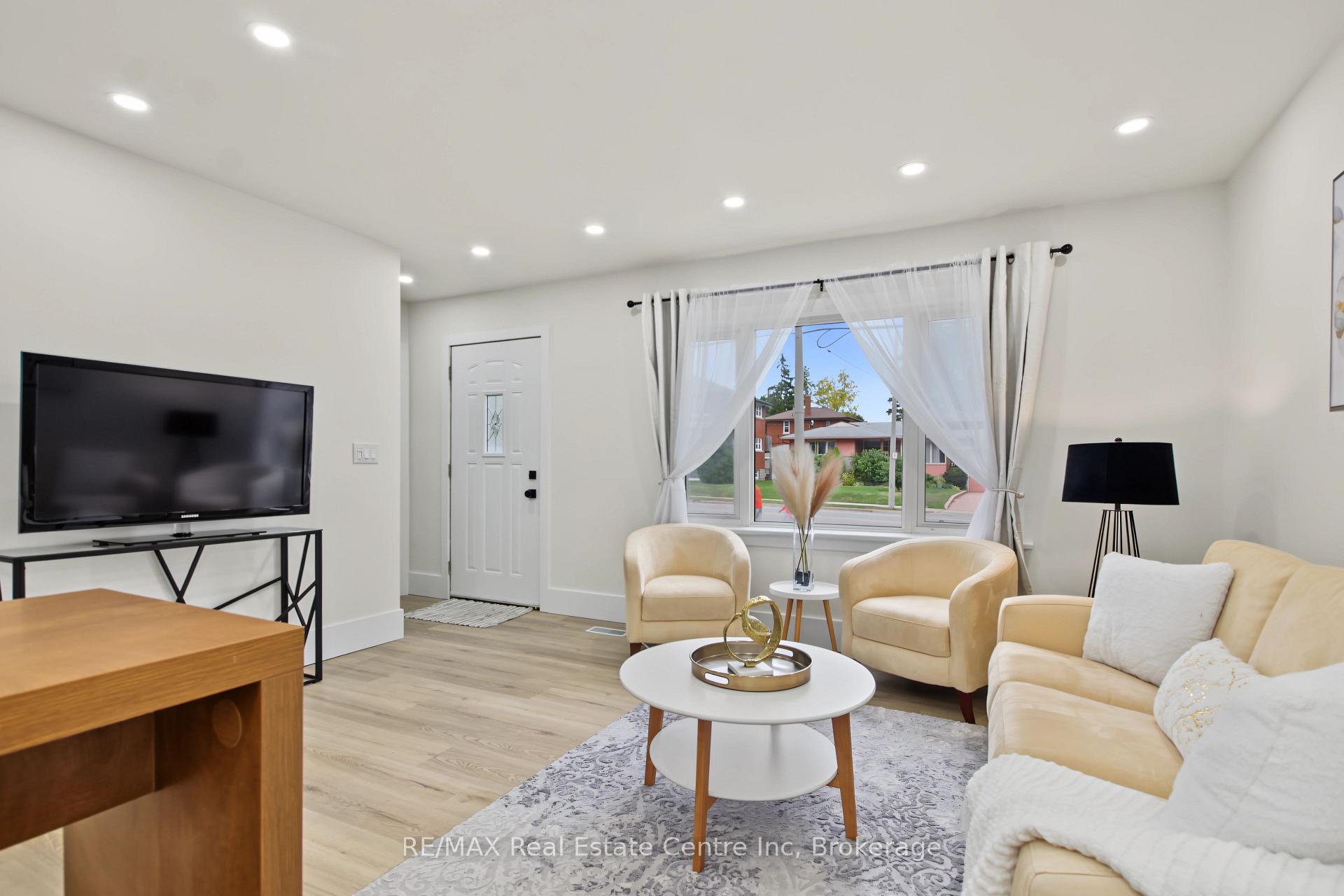 Photo 6 of 223 Margaret Avenue, Kitchener, Uptown Waterloo/North Ward — HOMEH