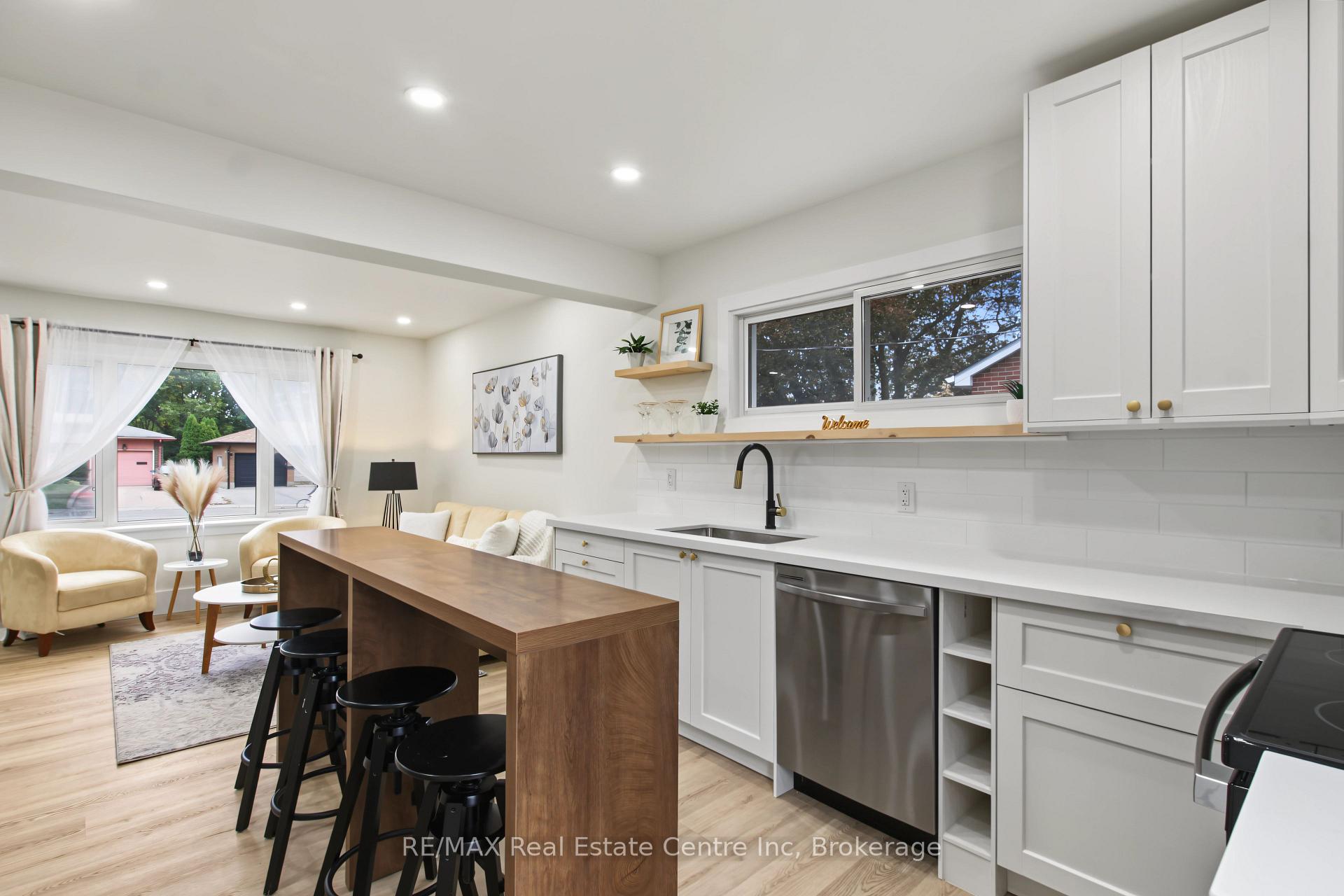 Photo 10 of 223 Margaret Avenue, Kitchener, Uptown Waterloo/North Ward — HOMEH