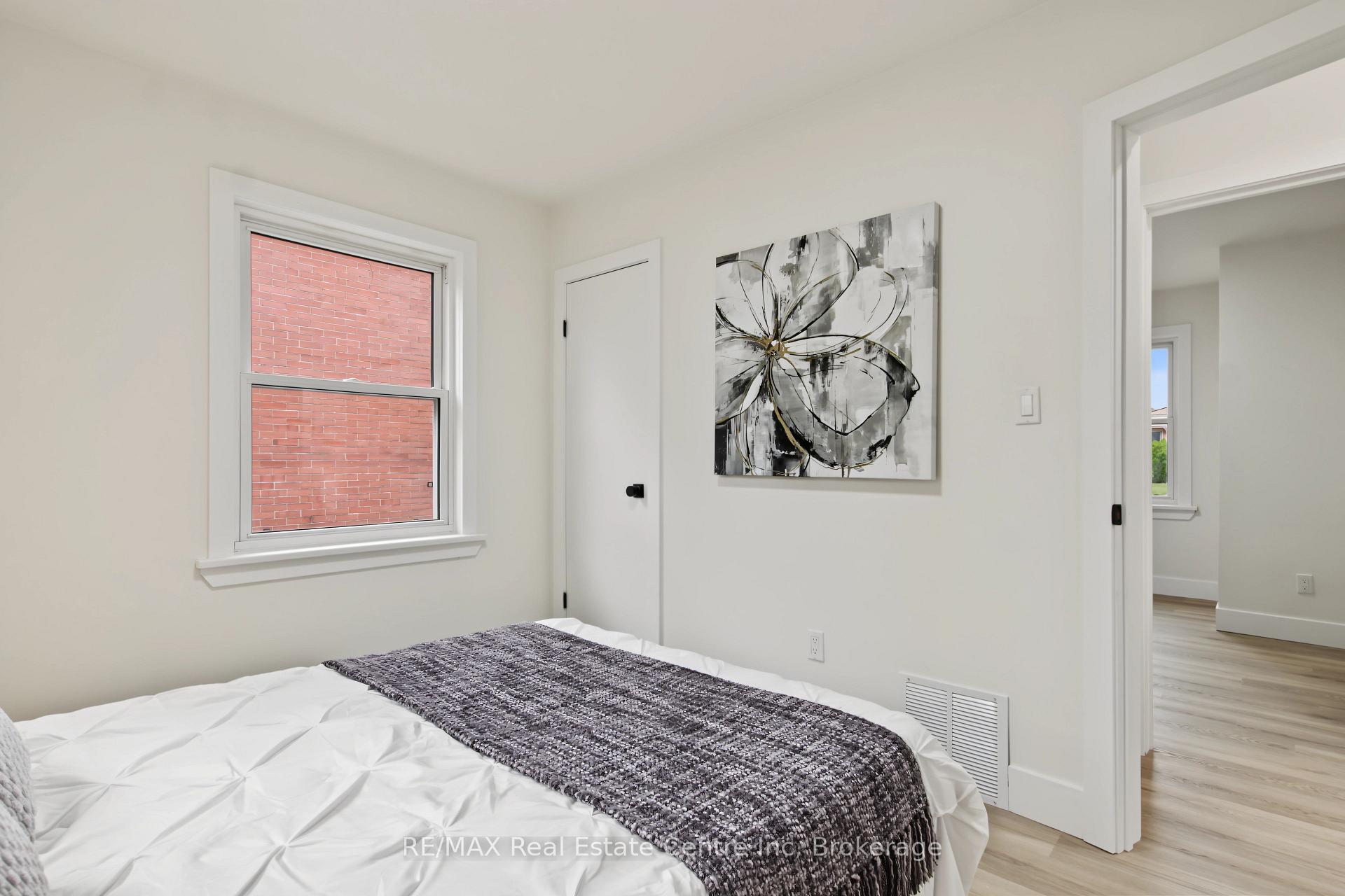 Photo 15 of 223 Margaret Avenue, Kitchener, Uptown Waterloo/North Ward — HOMEH