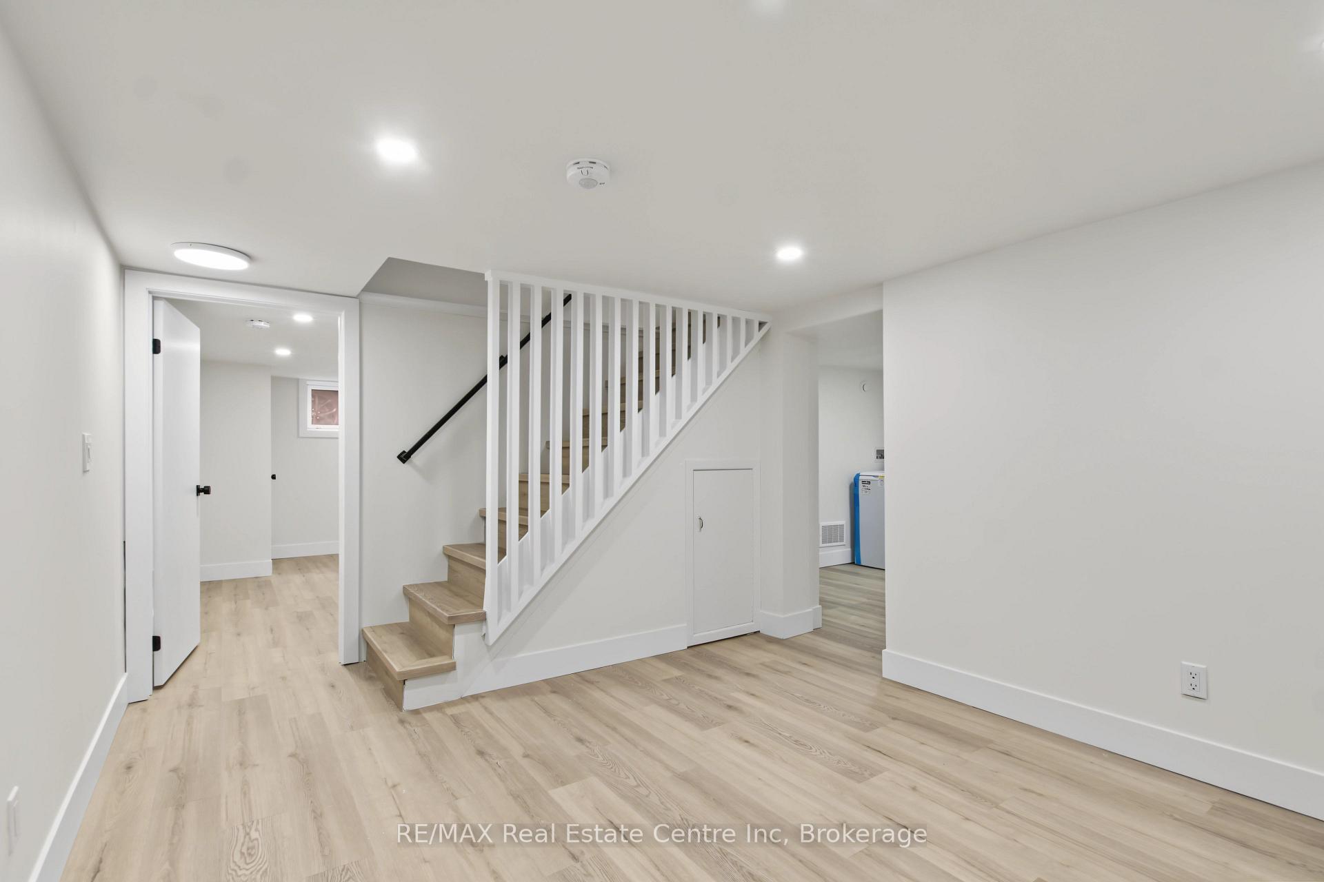 Photo 25 of 223 Margaret Avenue, Kitchener, Uptown Waterloo/North Ward — HOMEH