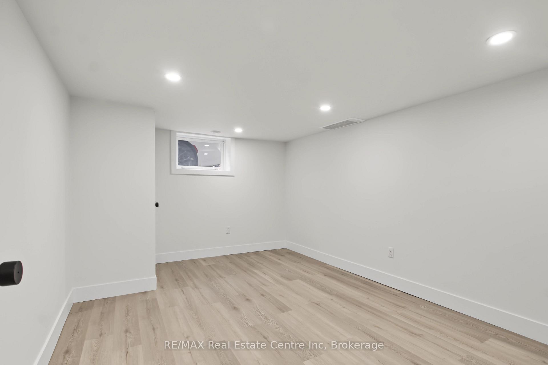 Photo 27 of 223 Margaret Avenue, Kitchener, Uptown Waterloo/North Ward — HOMEH