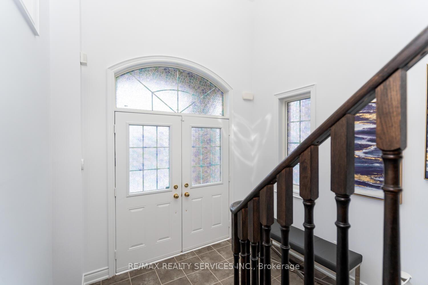 Photo 4 of 5452 Meadowcrest Avenue, Mississauga, Churchill Meadows — HOMEH