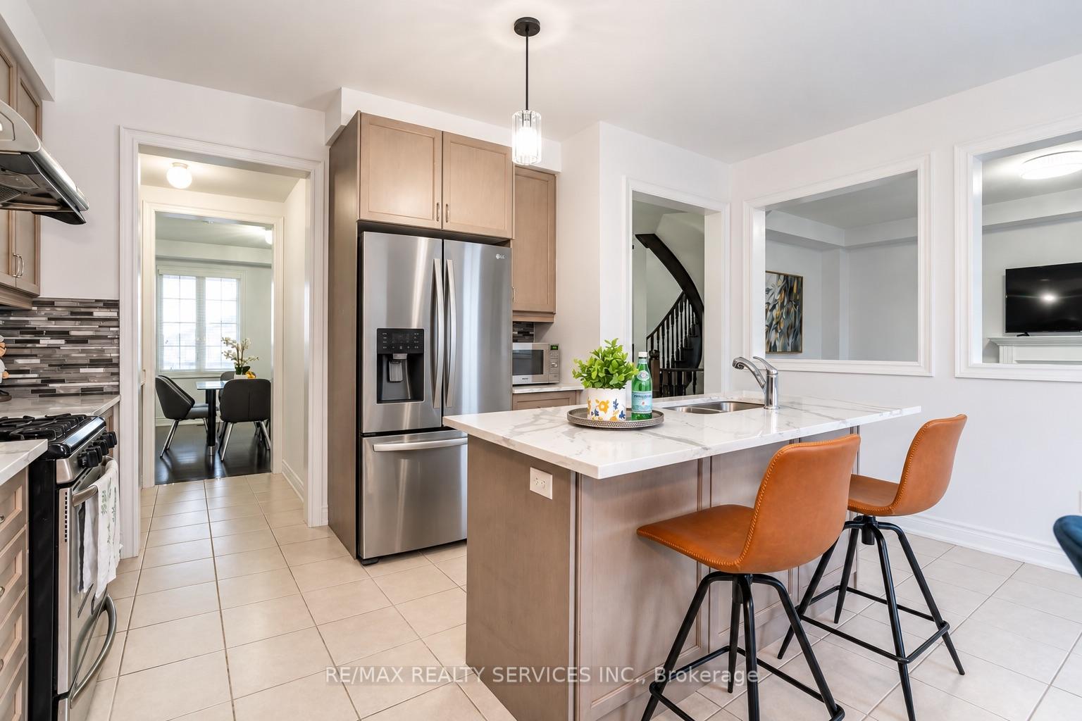 Photo 14 of 5452 Meadowcrest Avenue, Mississauga, Churchill Meadows — HOMEH